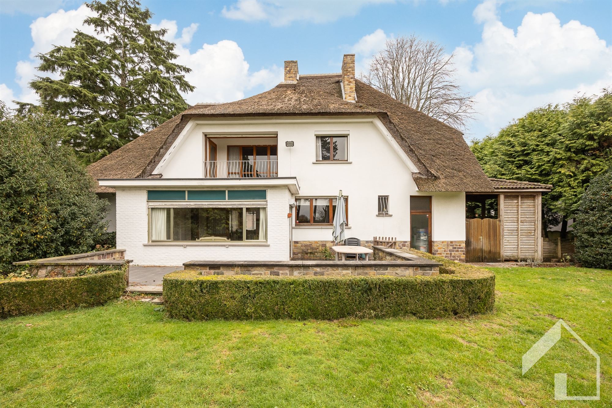 Te renoveren, karaktervolle villa in het centrum van Pulle foto 24