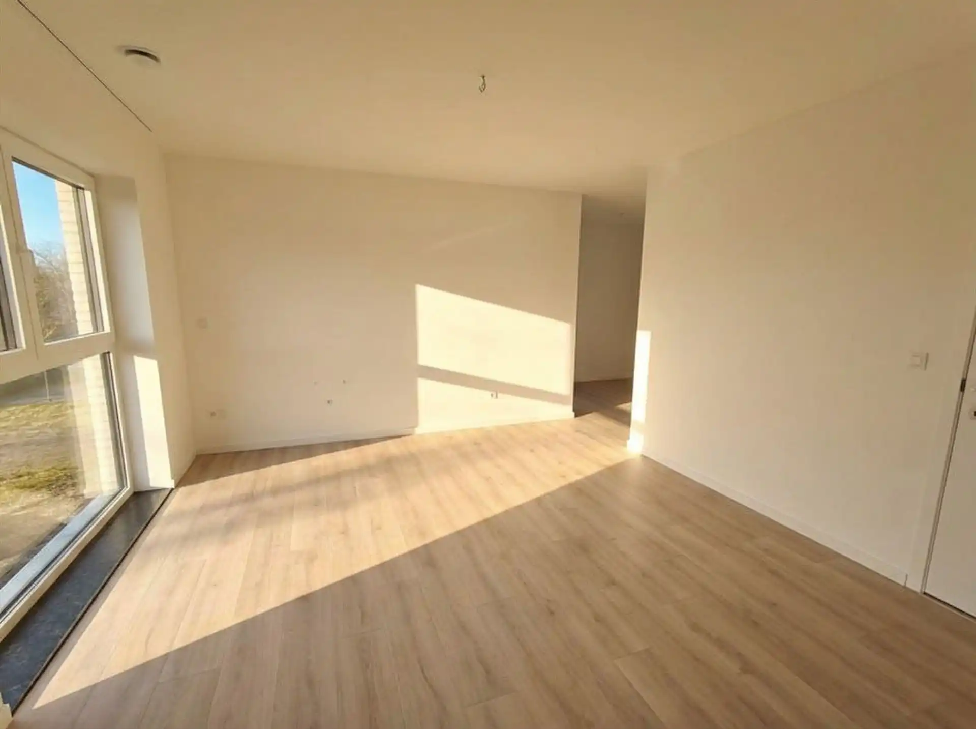 Vrijstaande gezinswoning met tuin in rustige omgeving. foto 13