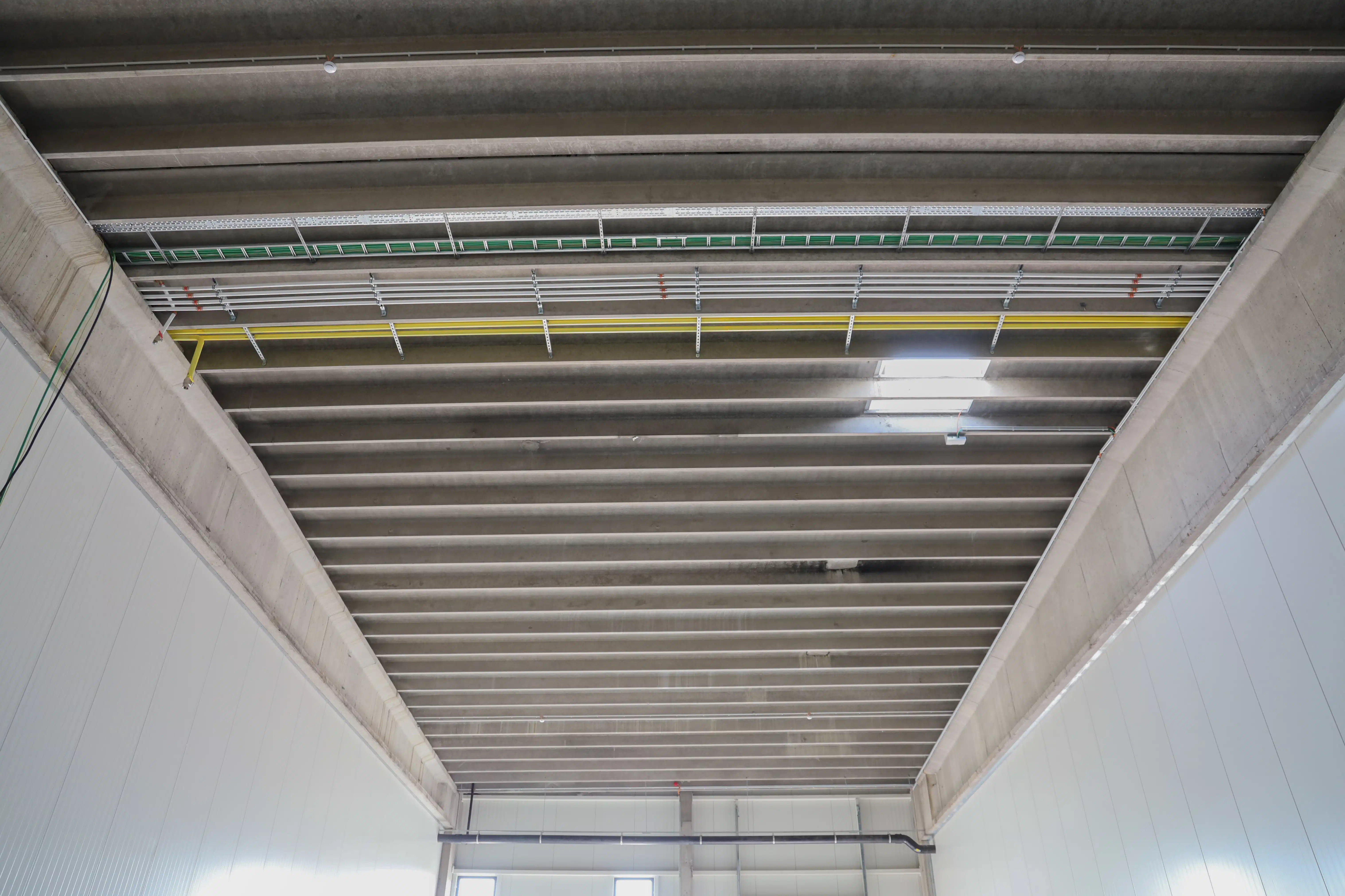 Bedrijfsverzamelgebouw Den Tuft foto 8