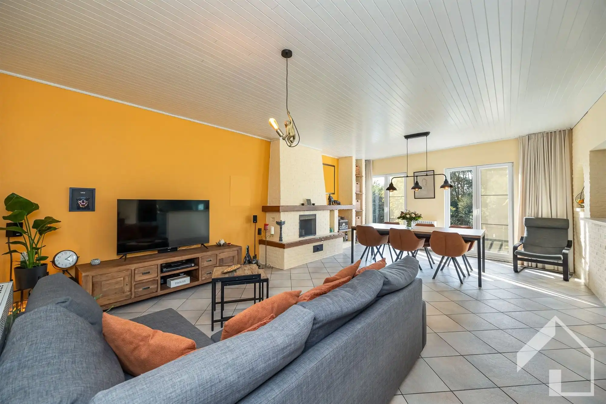 Ruim appartement met garagebox  foto 2