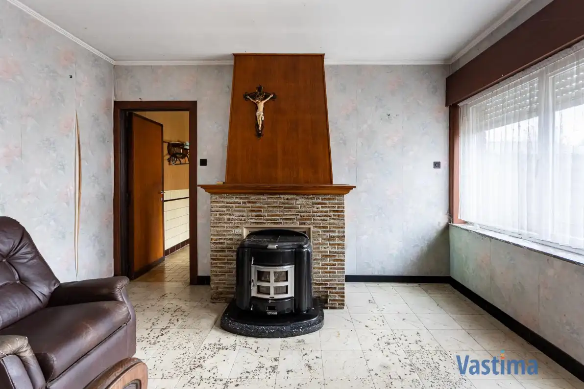 Woning met loods en grote tuin foto 13