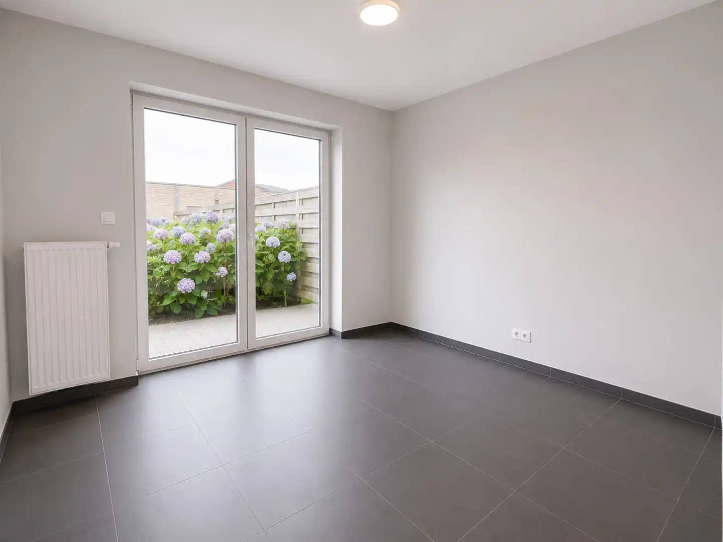 Energiezuinig appartement met twee slaapkamers en ruim terras te huur in Evergem foto 10