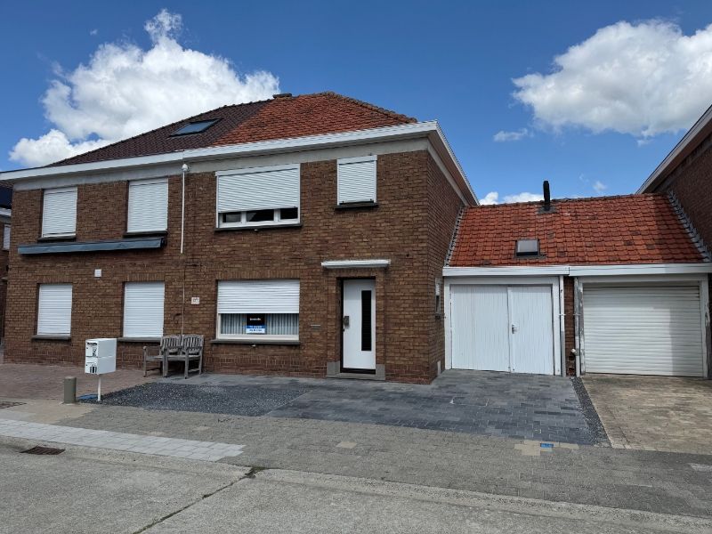 rijwoning foto {{pictureIndex}}