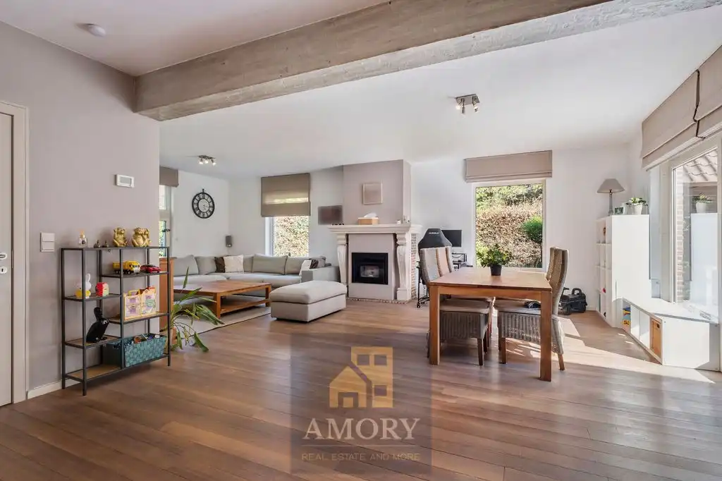 Karaktervolle villa met uitzonderlijke tuin op toplocatie! foto 8