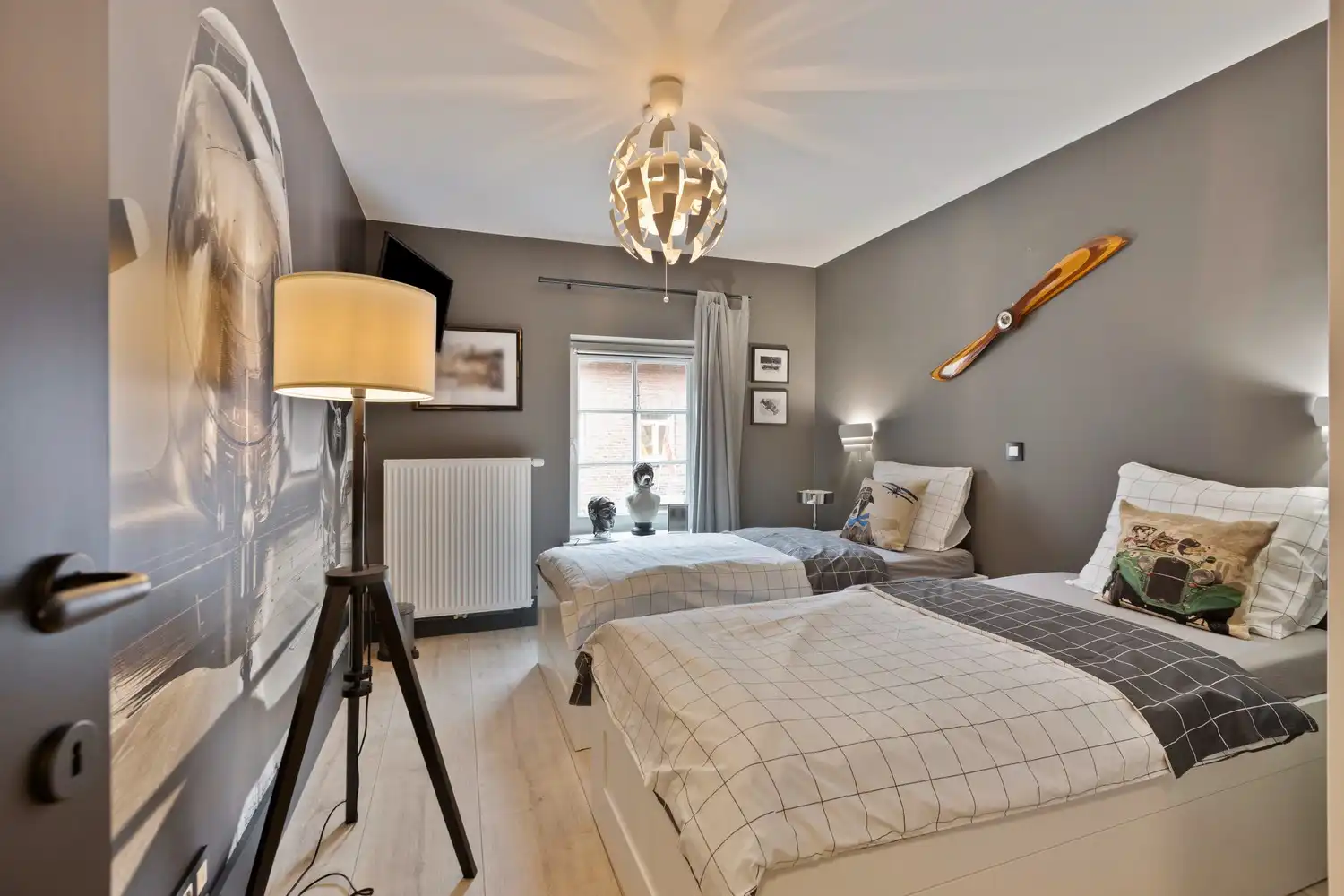 Karaktervolle woonst met indrukwekkend interieur in hartje Oud-Rekem! foto 20