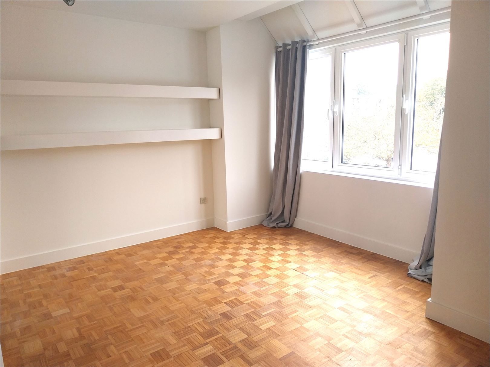 TE HUUR: Ruim appartement met 3 slaapkamers te Genk! foto 20