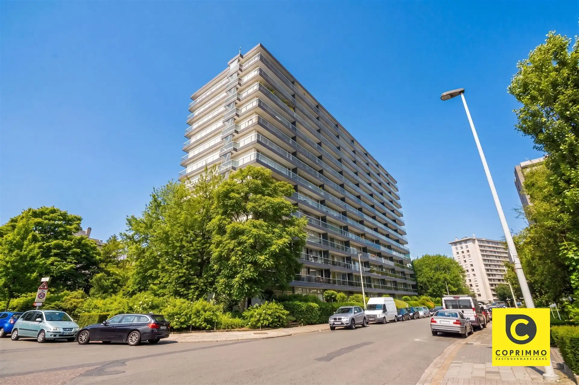 3 slpks hoekapp met 2 terrassen en kelder foto 13