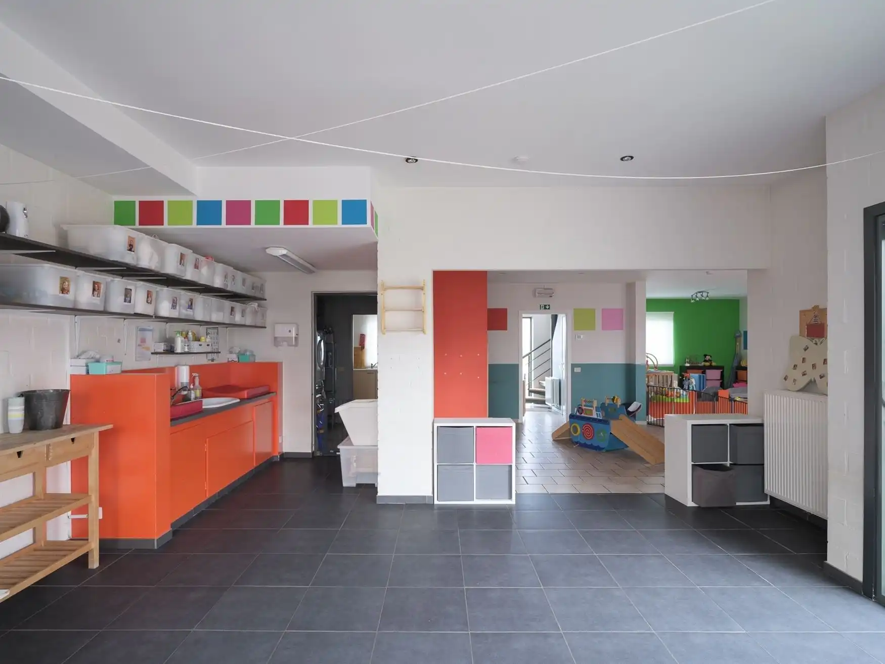 Ruime woning met zuidgerichte tuin en open zicht. foto 6