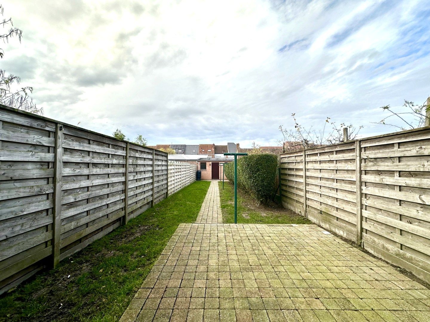 Ruime woning met 3 slaapkamers in Sint-Jozef, Brugge foto 18