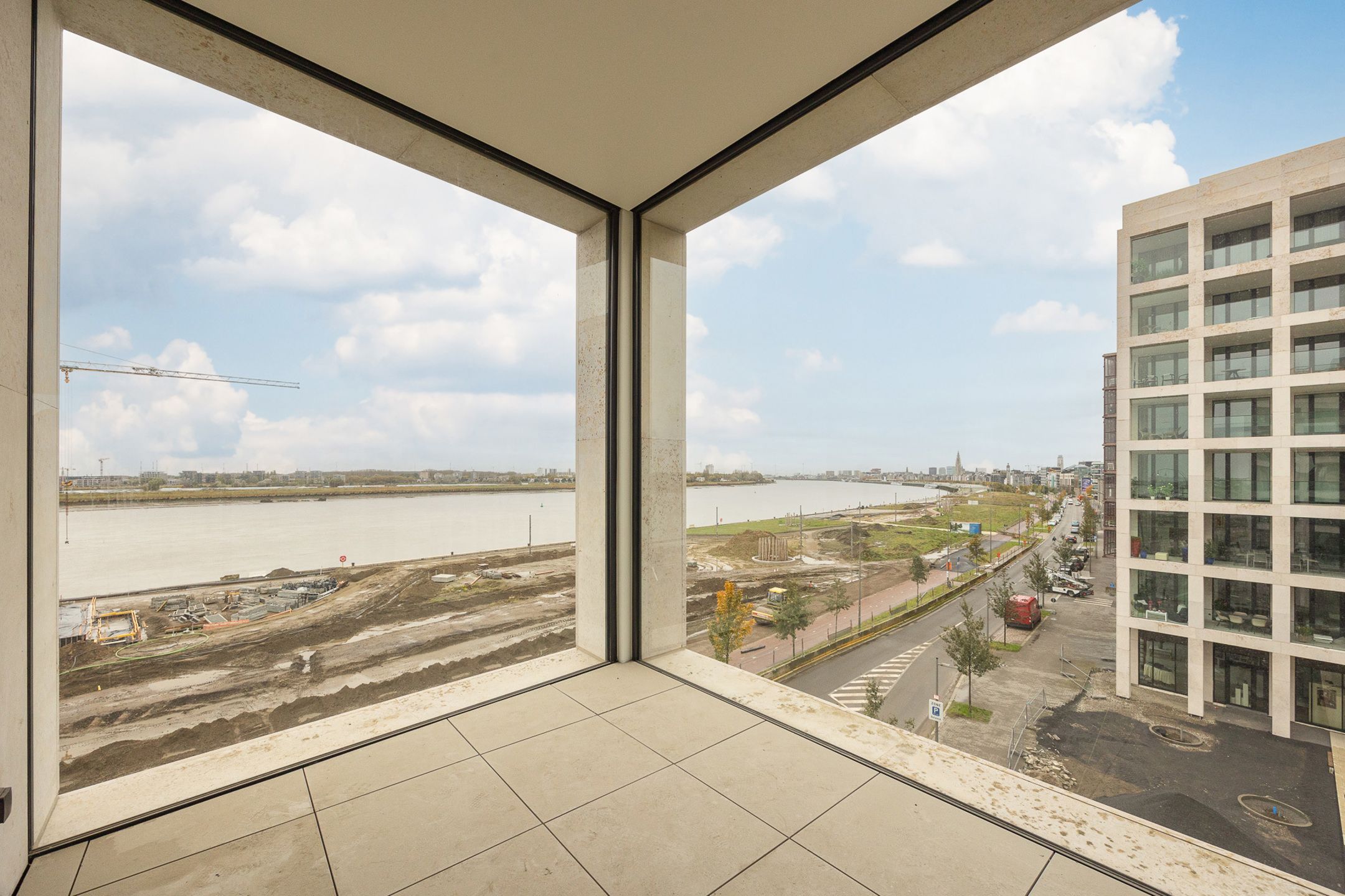 ANTWERPEN - Casco appartement met frontaal zicht op de Schelde foto 8