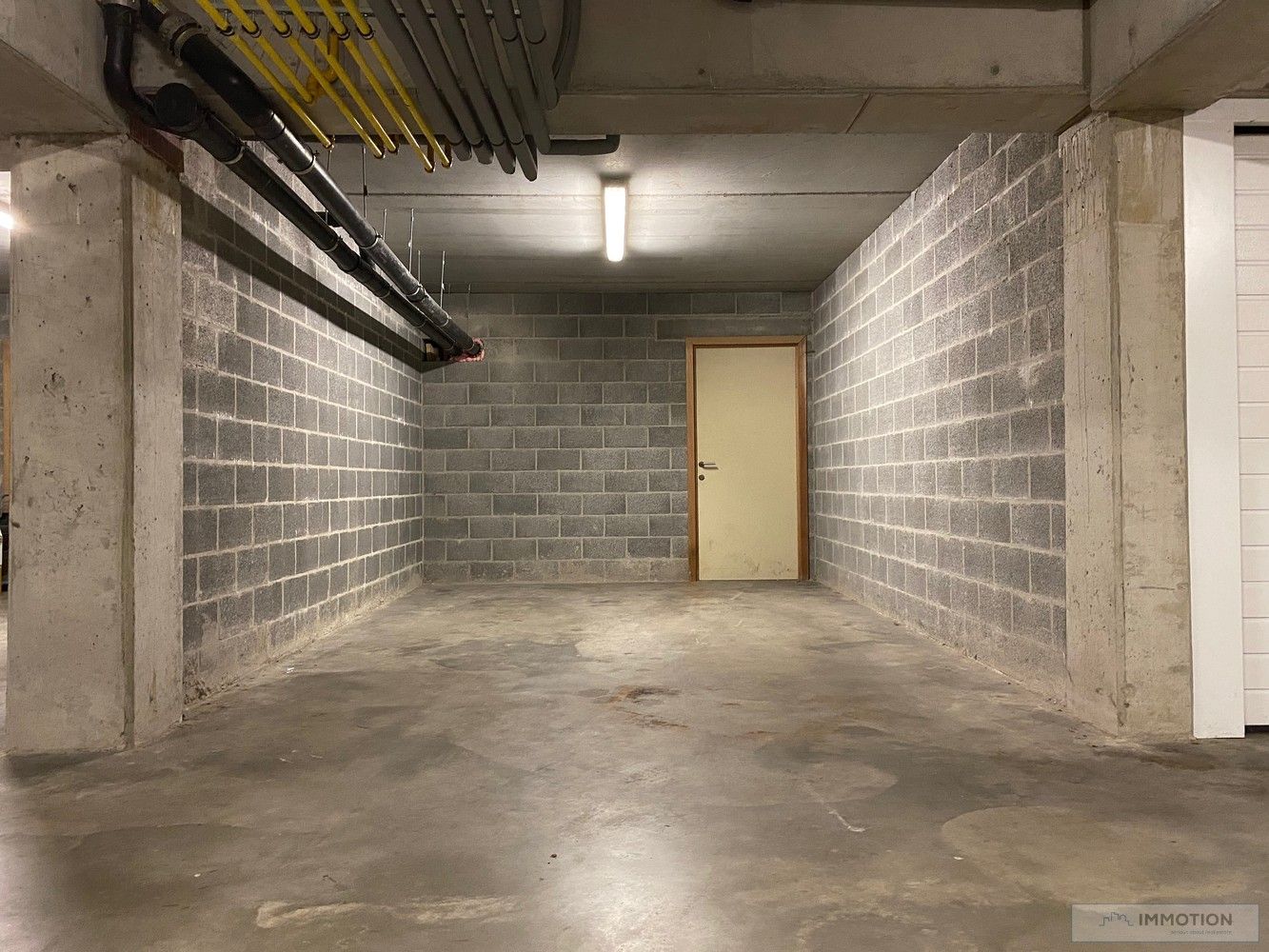 Groot appartement in centrum Kuurne met zuidelijk terras en parkeerplaats foto 15