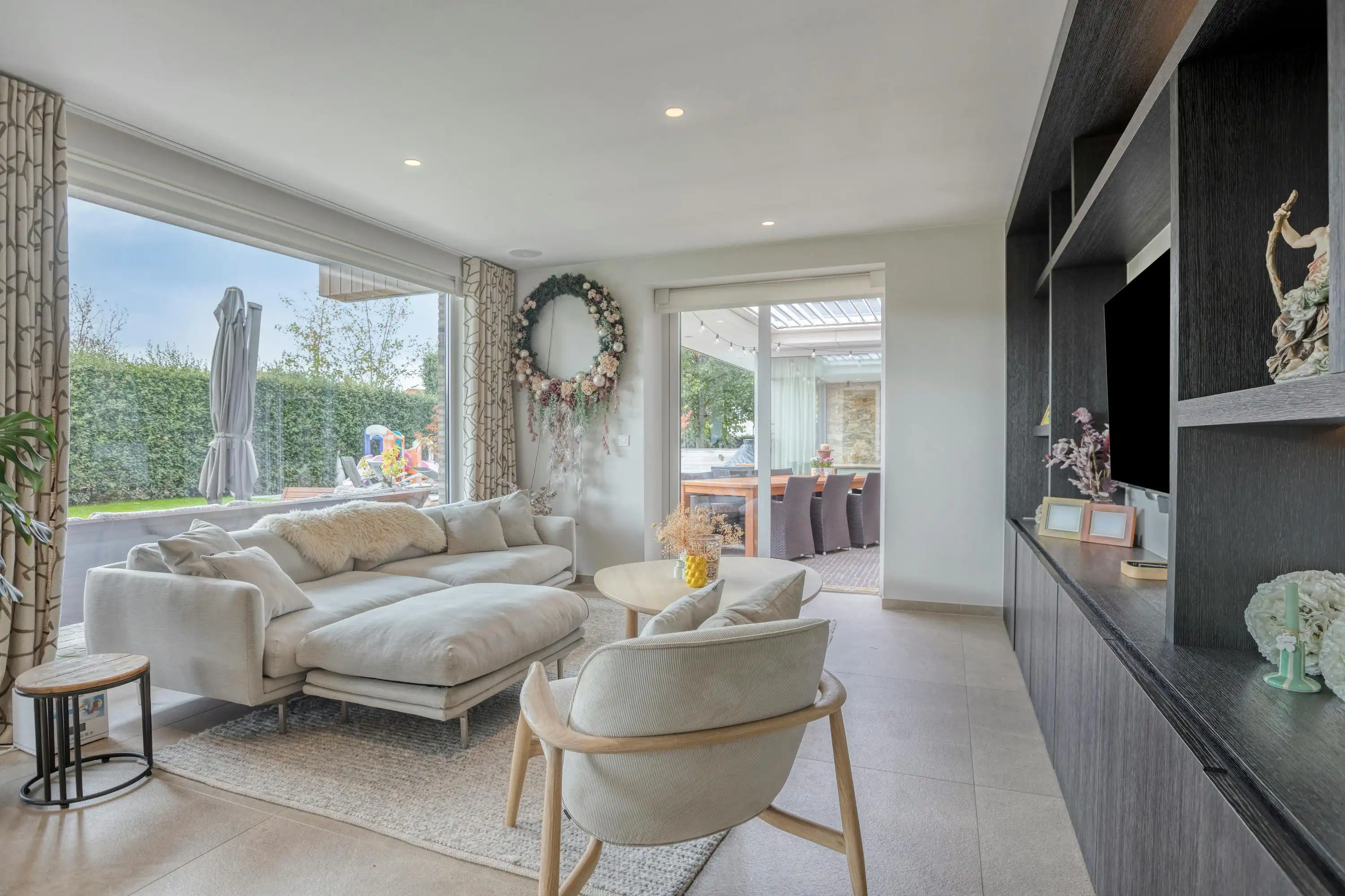 Exclusieve villa met 4 slaapkamers en zwembad te Koksijde foto 3