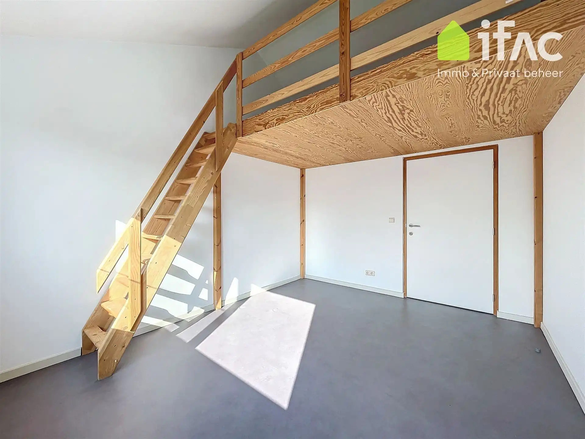 Energiezuinige woning, 4 slaapkamers en leuke tuin foto 17