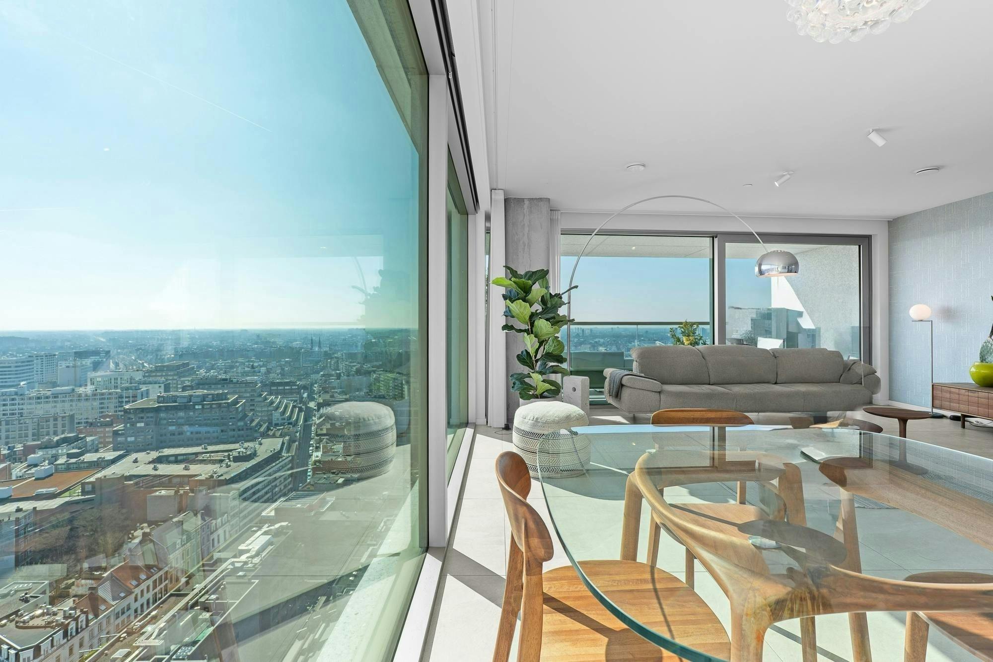 Exclusief wonen met panoramisch uitzicht in de Antwerp Tower foto 15