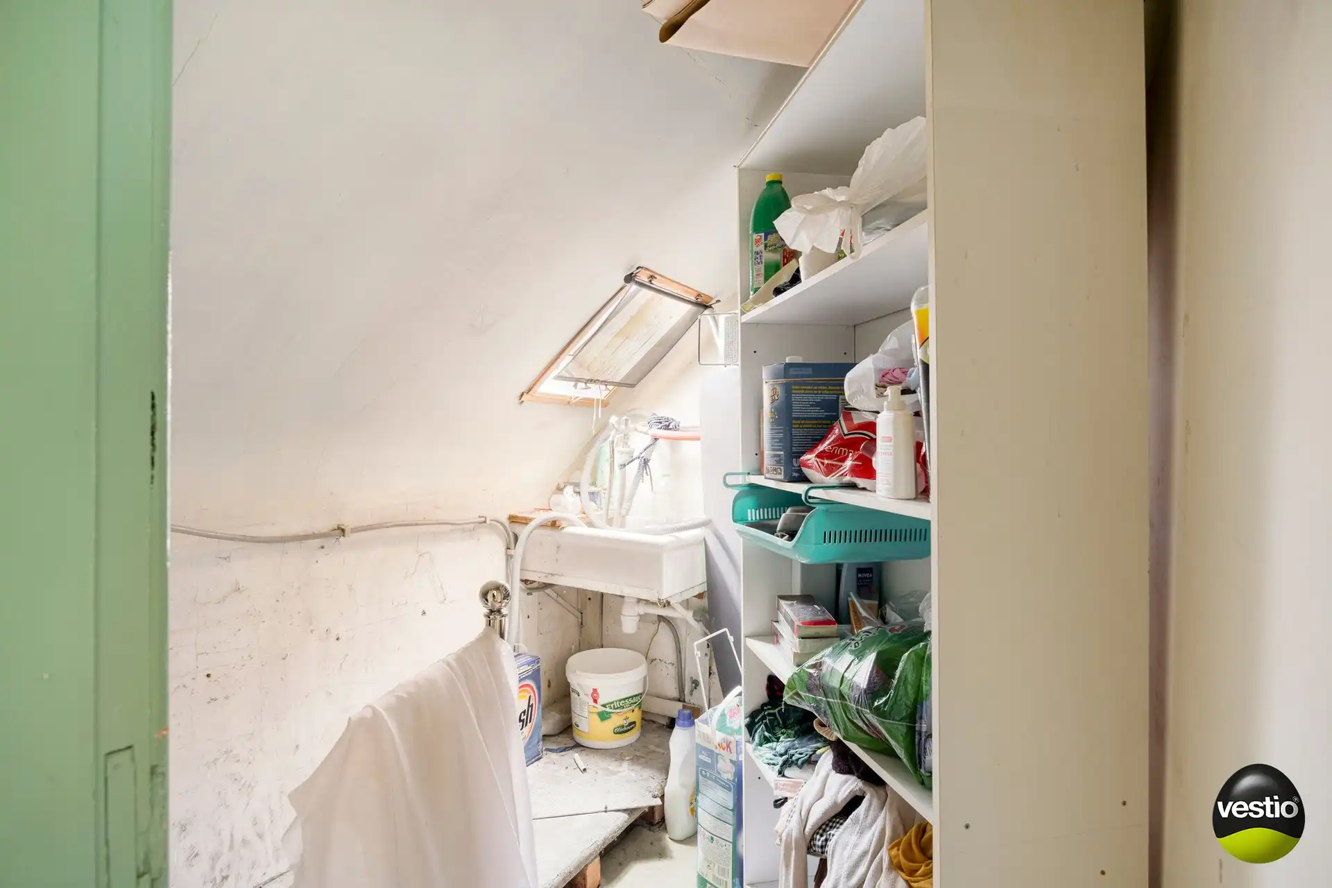 Ruime woning met 3 slaapkamers op vlot bereikbare ligging (Genkersteenweg). foto 13