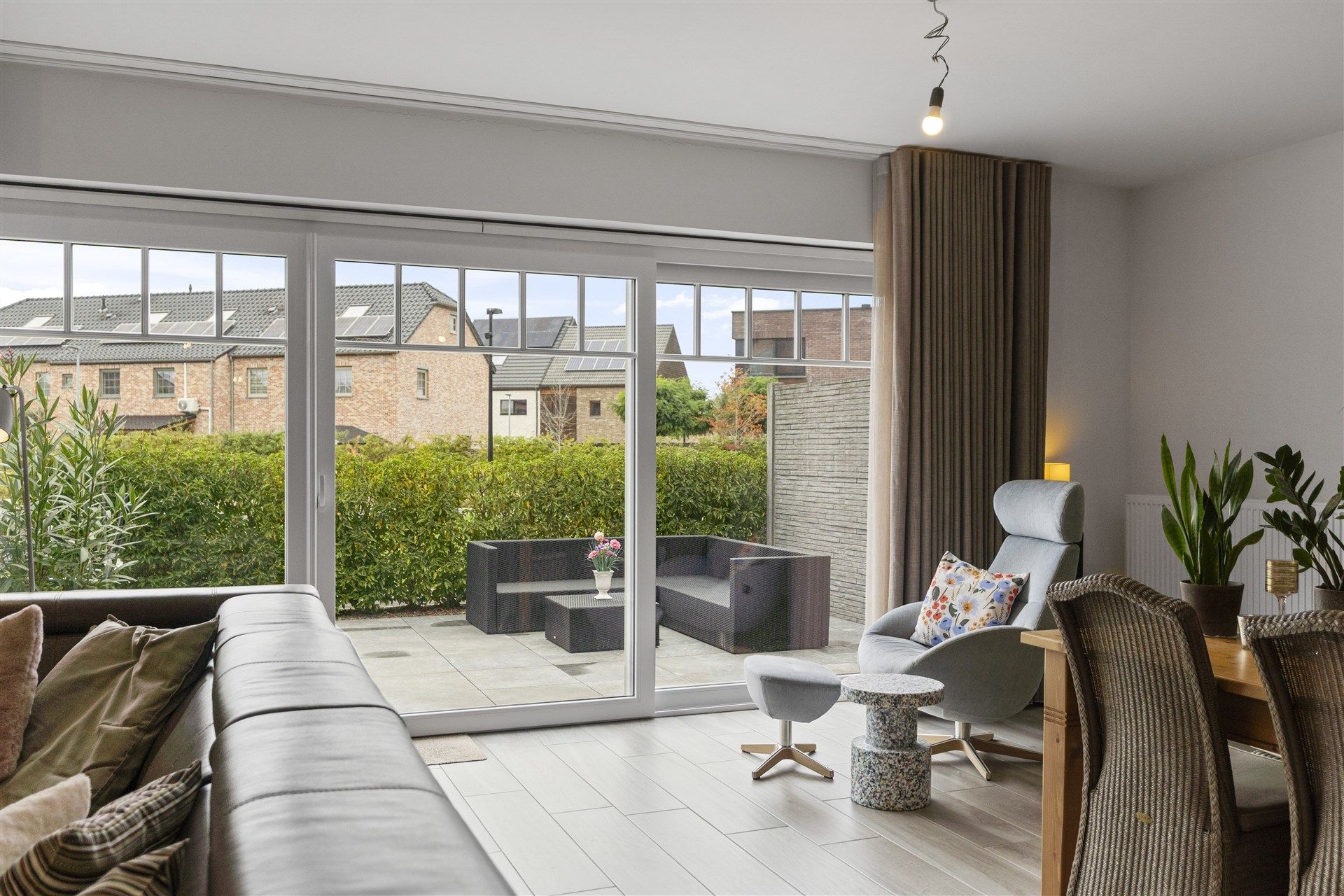 Prachtig gelijkvloersappartement met ondergrondse staanplaats.  foto 11