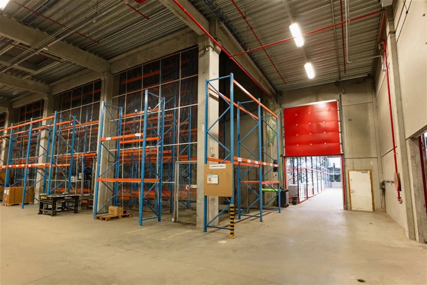 Polyvalent bedrijfsgebouw foto 42