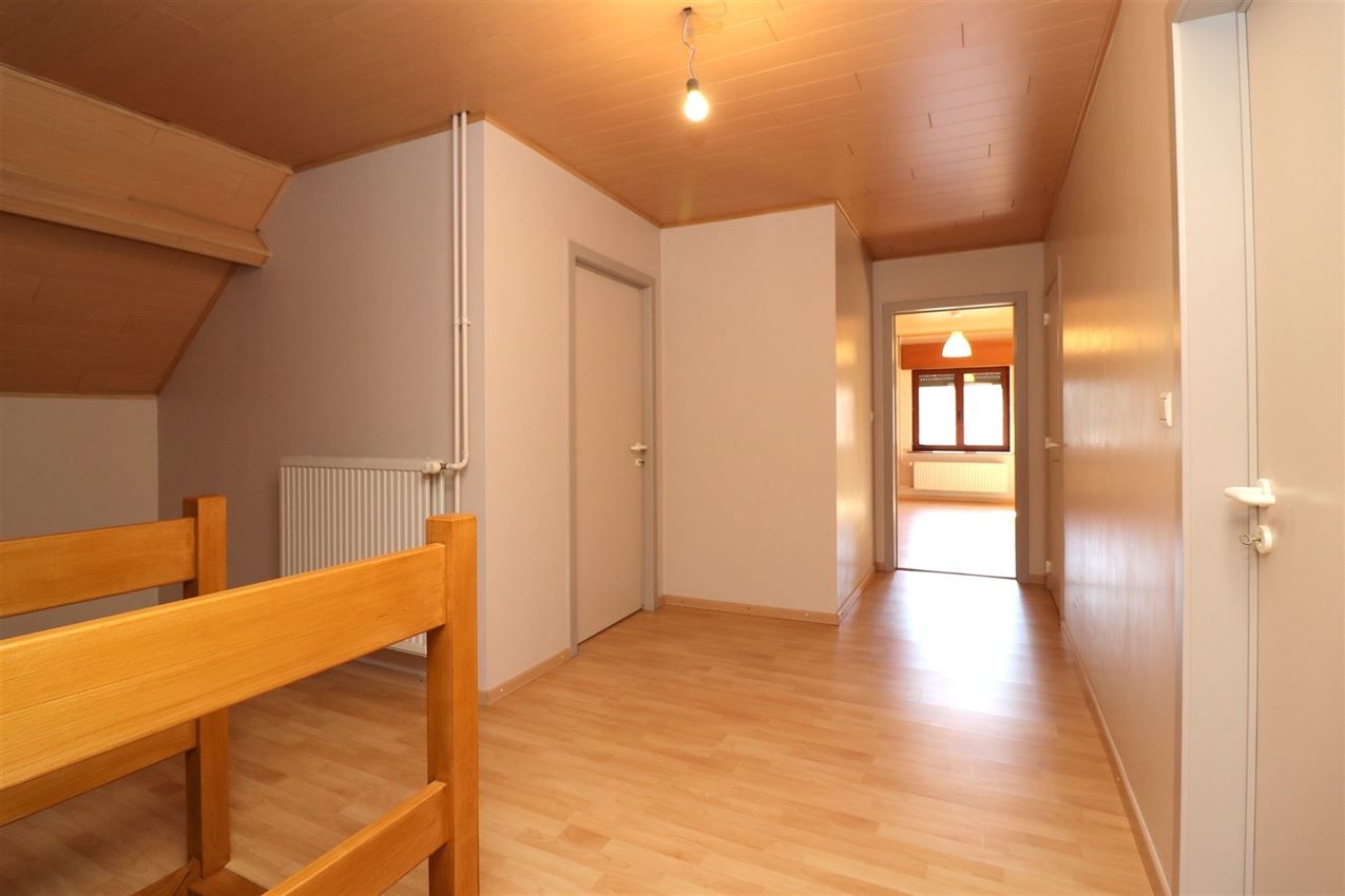Label c, mooi gelegen landhuis, zonnige leefruimte foto 32