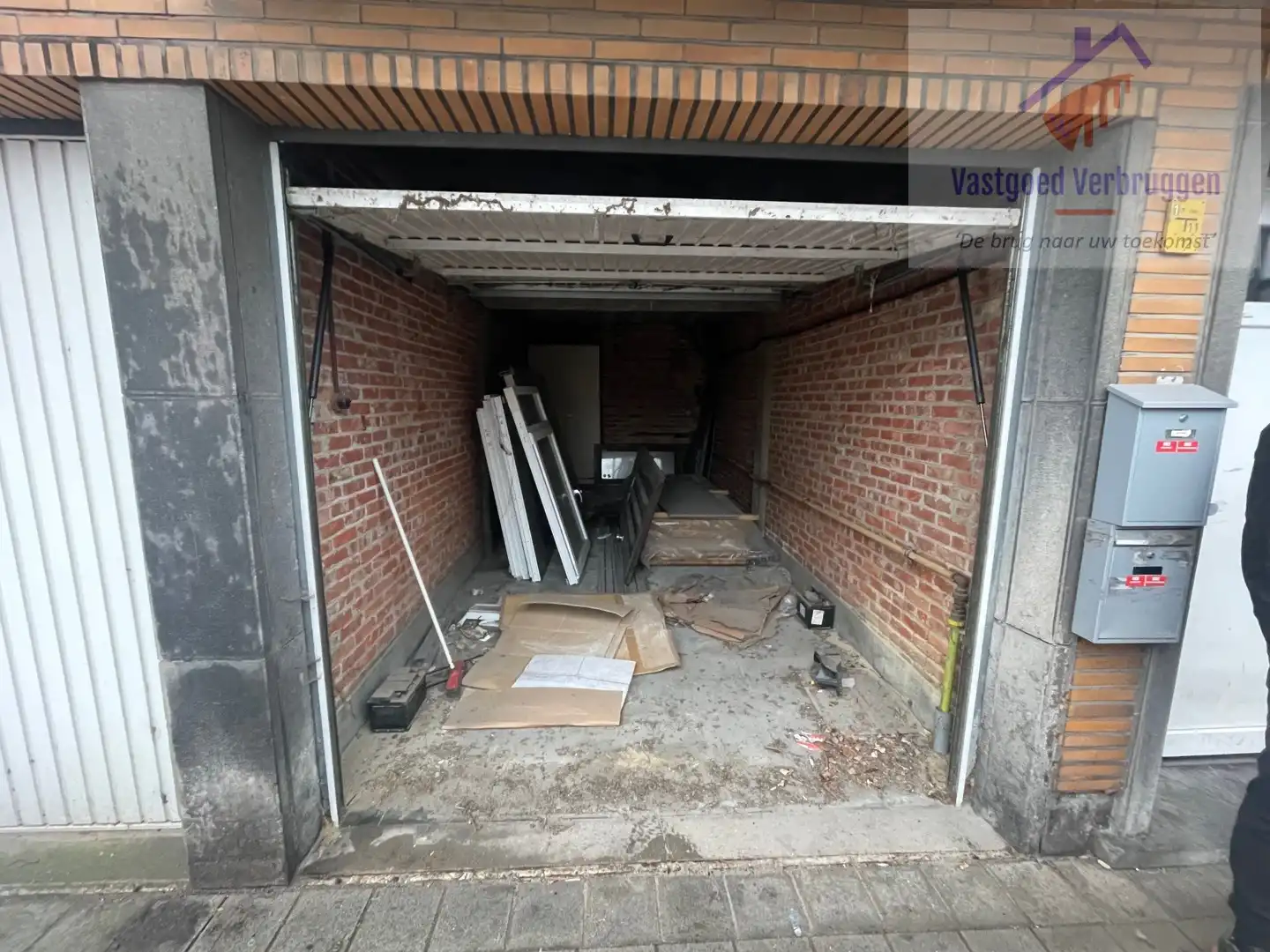 4 verhuurde garageboxen op interessante ligging foto 5