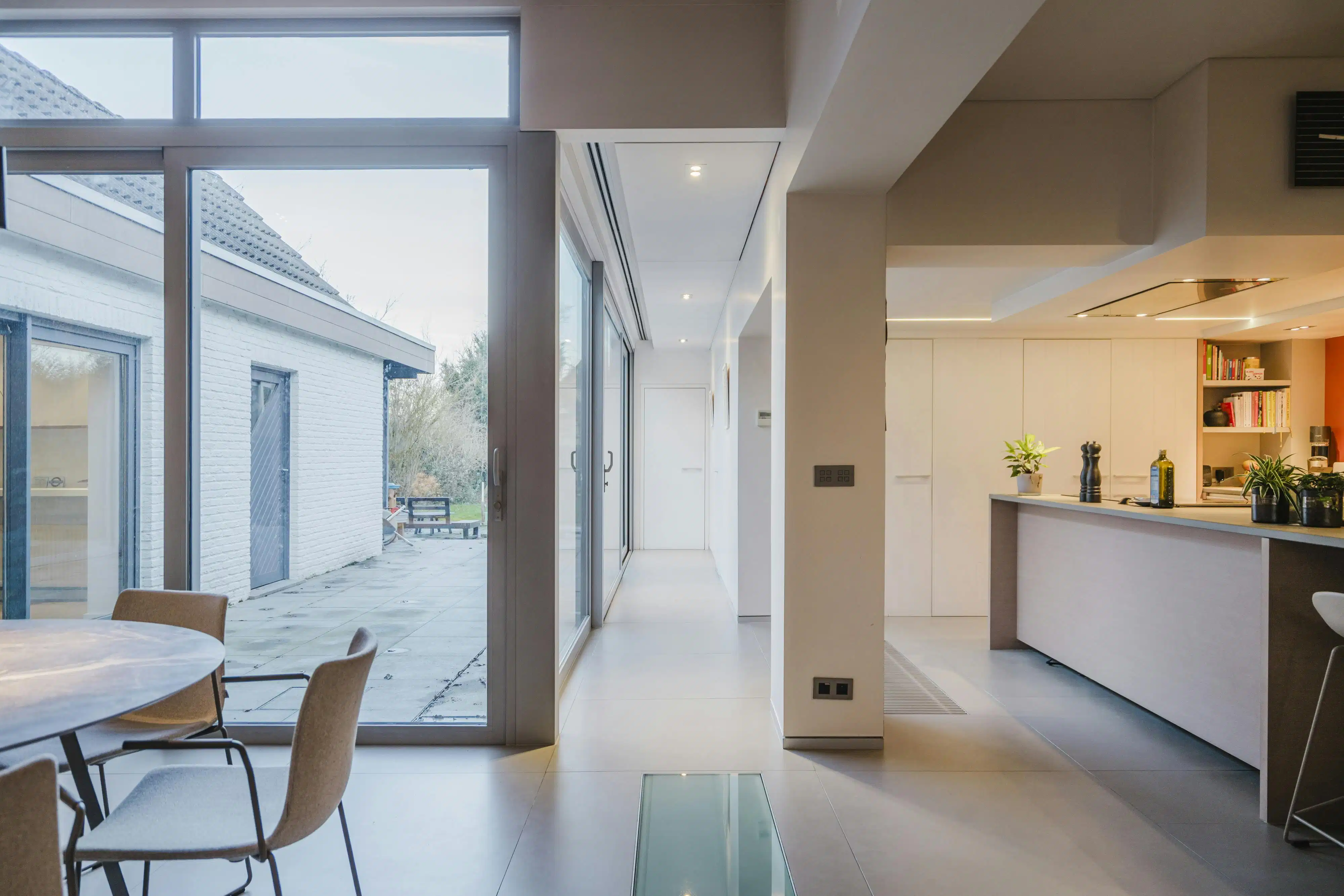 Gerenoveerde burgerwoning met 5 kamers te koop Beveren-Leie foto 6