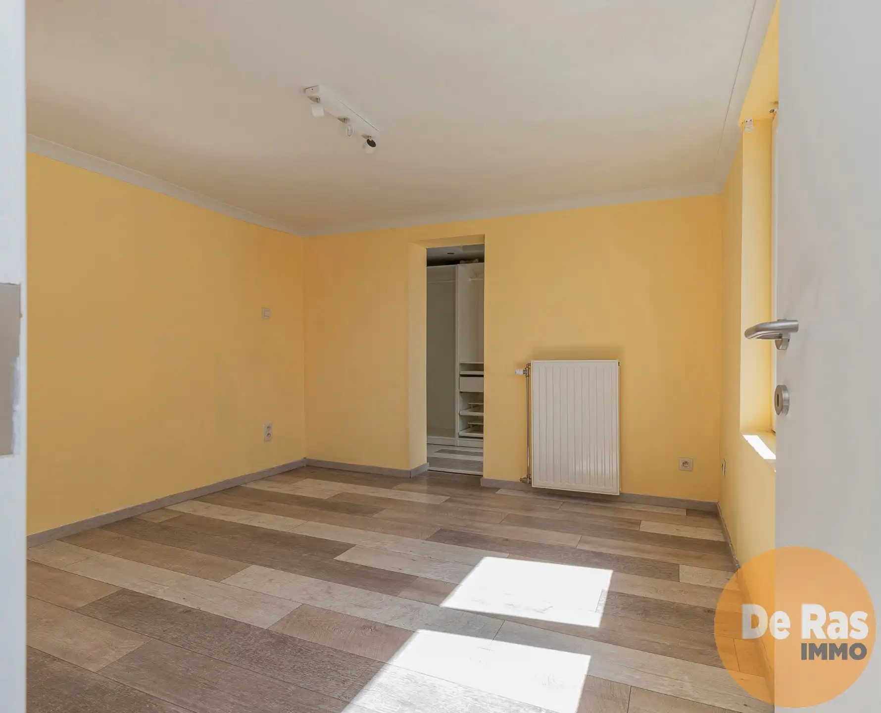HERZELE - Instapklare woning naast station Herzele foto 17