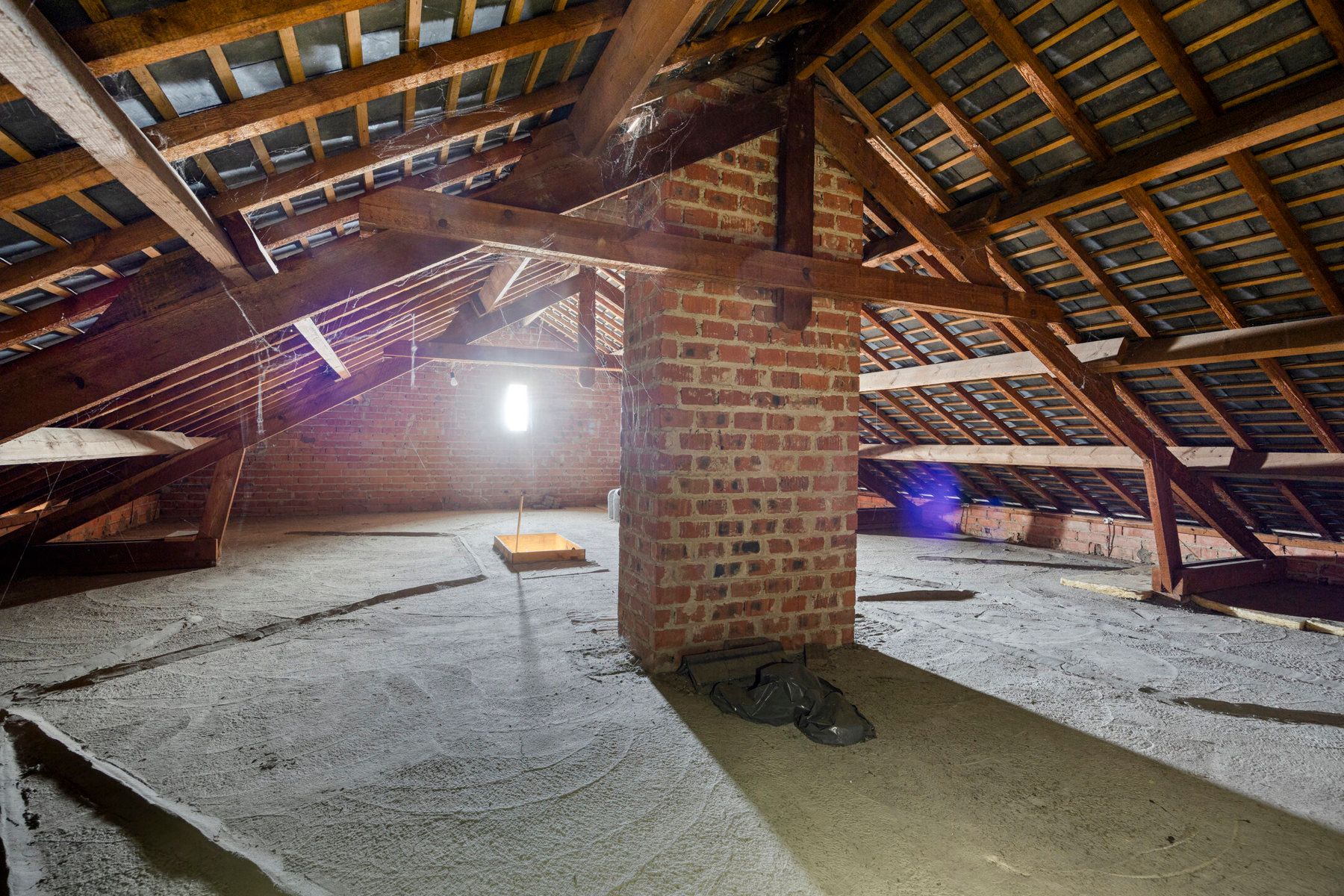 zeer rustig gelegen op te frissen bungalow foto 13