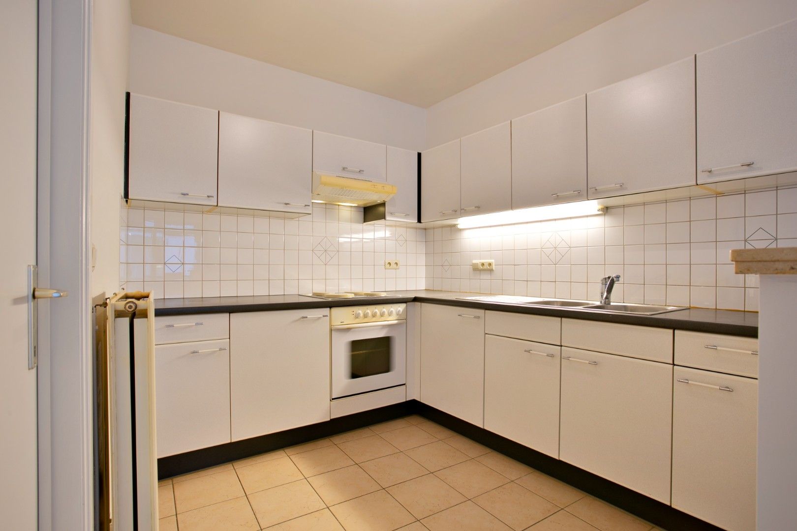 Ruim duplex appartement met twee slaapkamers te koop in Deinze foto 5