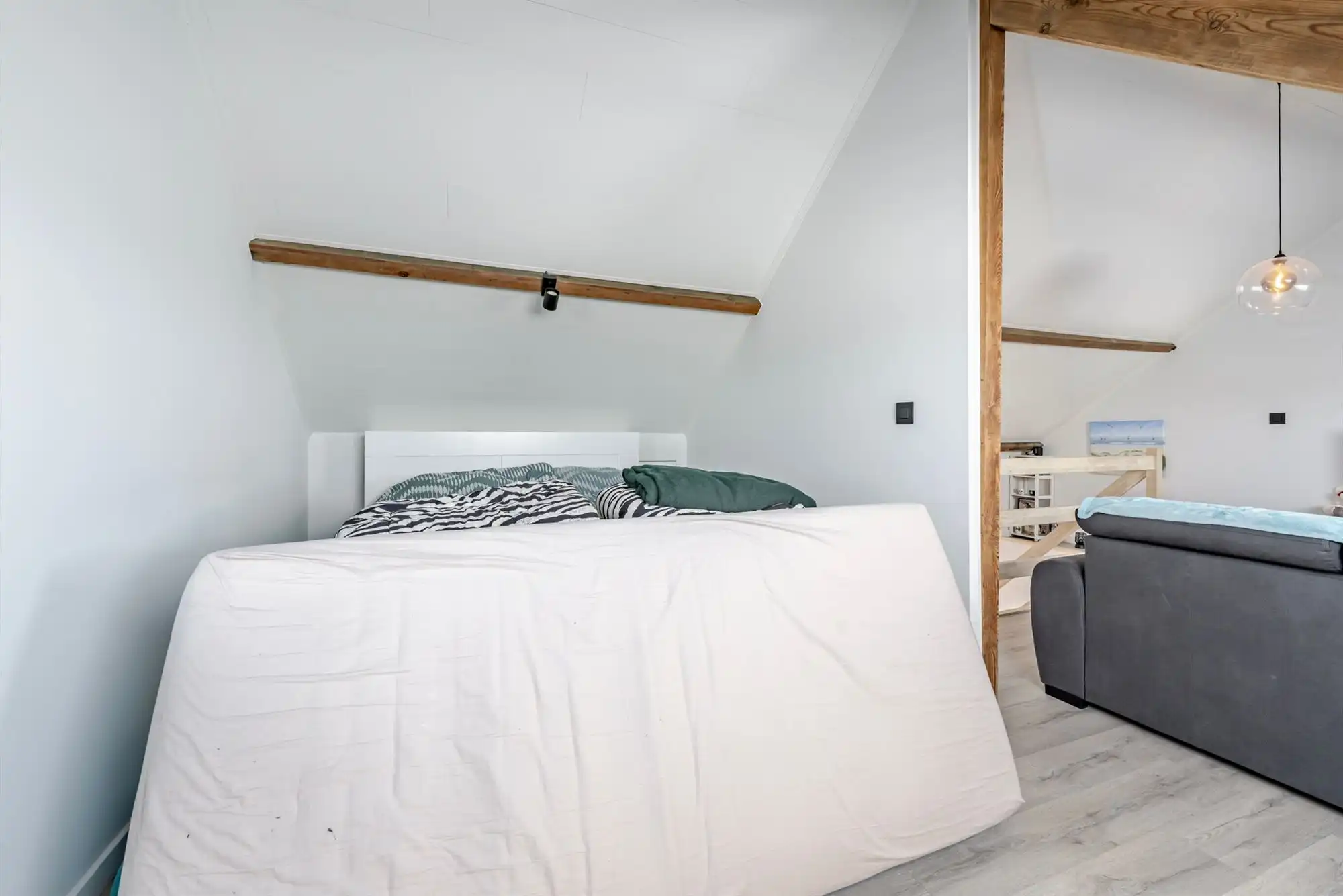 Statige herenwoning met karakter, ruimte en moderne luxe op toplocatie in Oostende foto 34