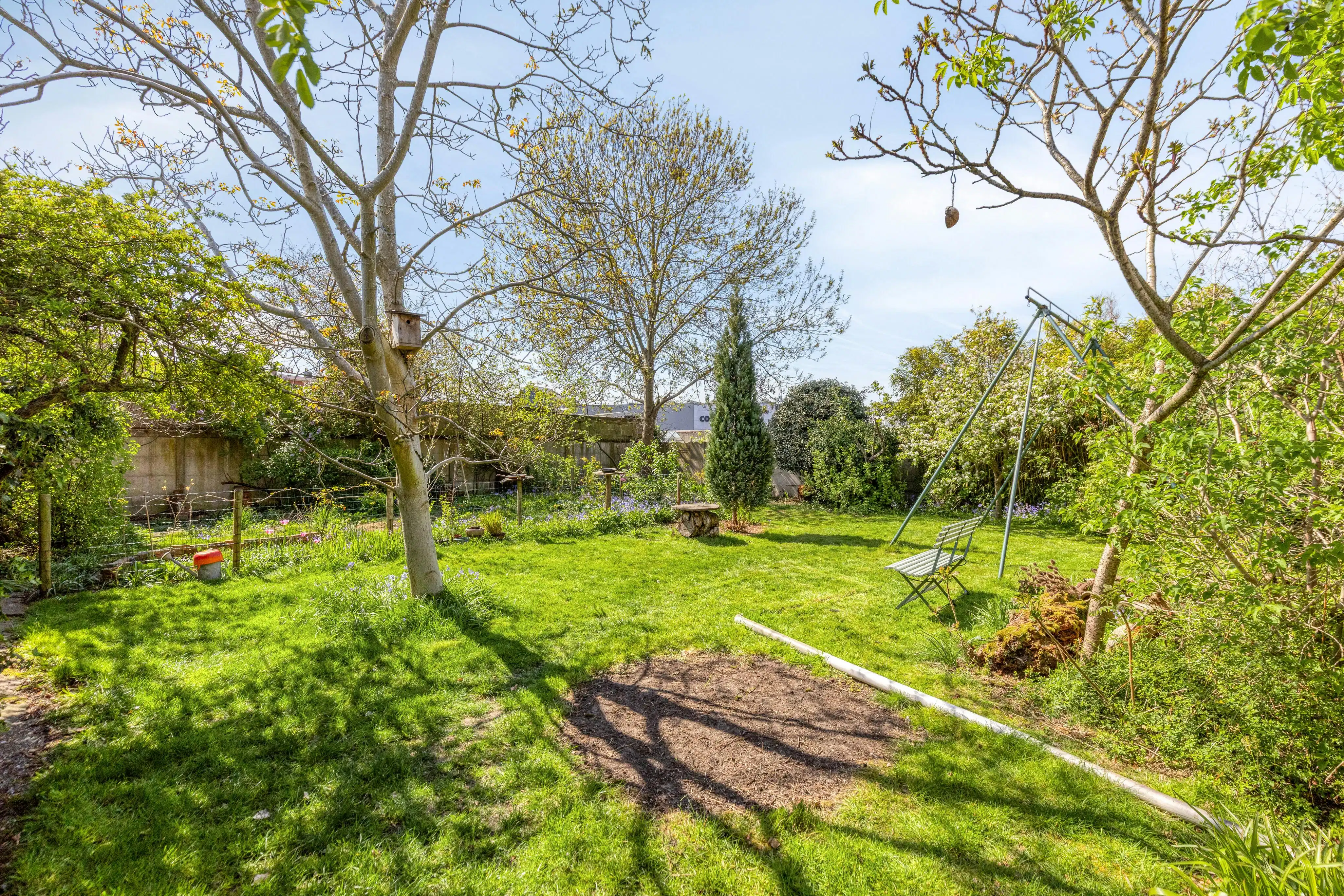 Charmant huis met ruime en zonnige tuin te koop in Merksem! foto 27