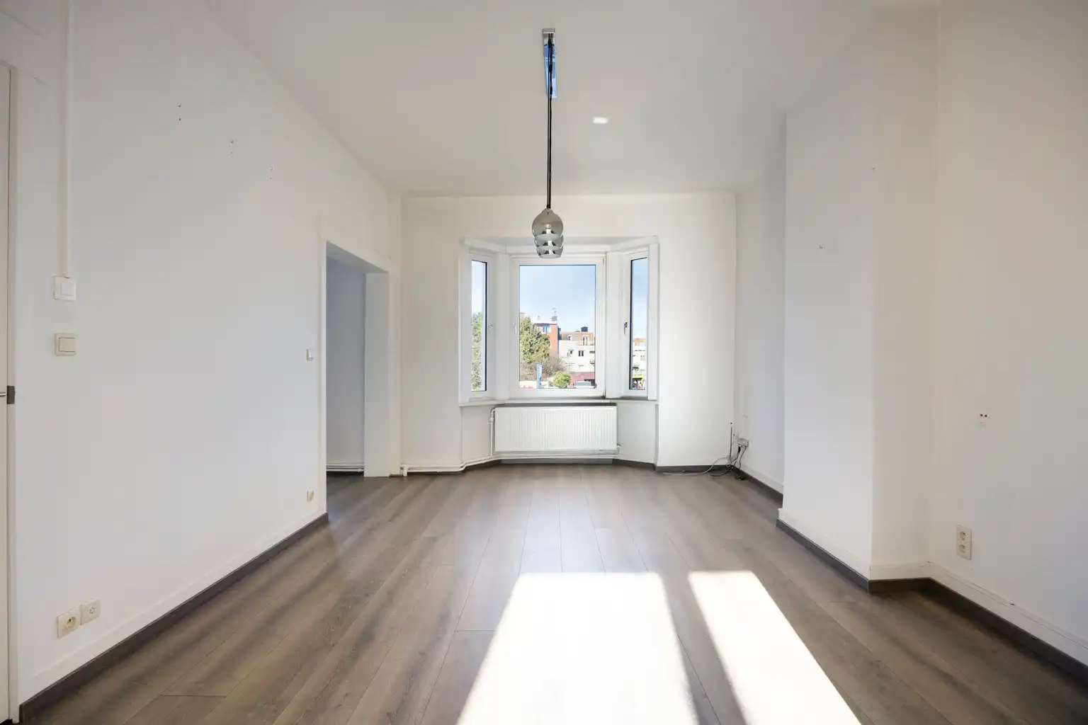 Uitstekend gelegen handelshuis met duplexwoonst  foto 14