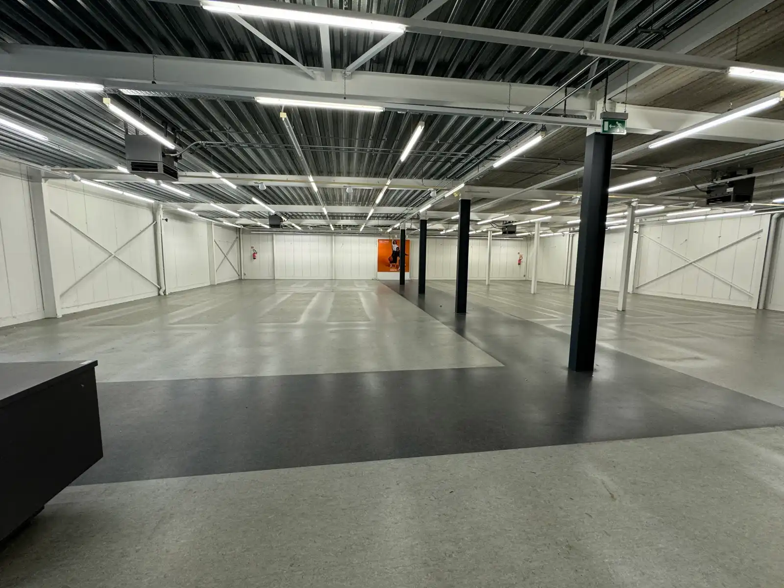 Commercieel pand te huur in Oudsbergen (ex-Bristol) foto 6