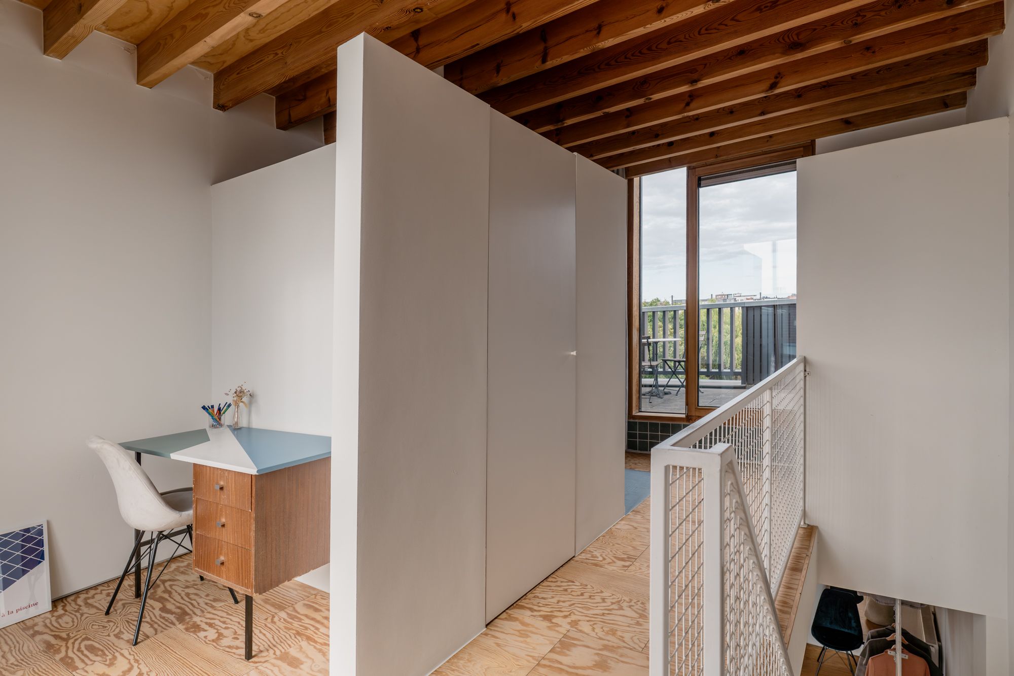 Glass loft-style house uit 2012 in een al even vernieuwde wijk, Damtwerpen foto 19