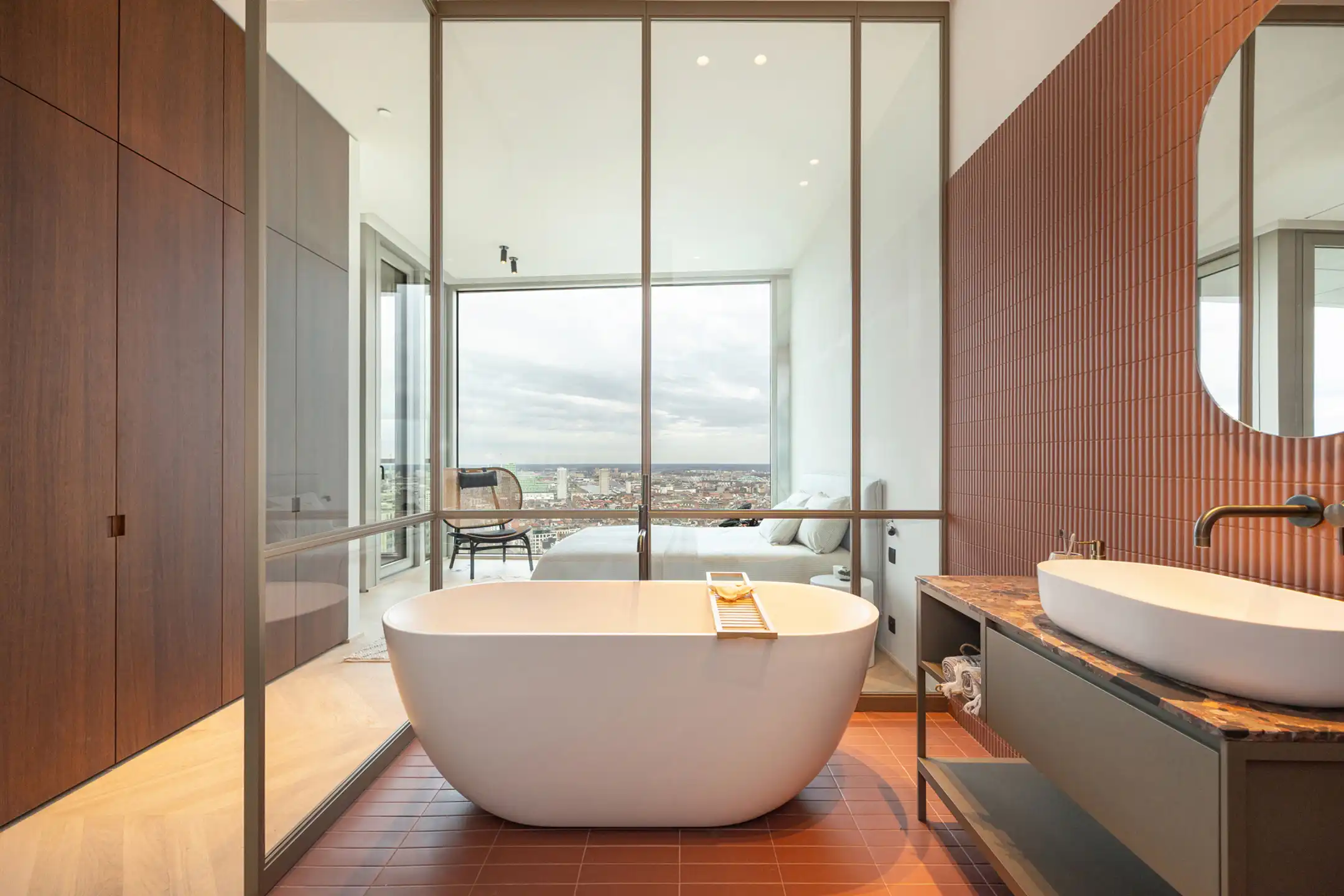 ANTWERPEN - Antwerp Tower  foto 13