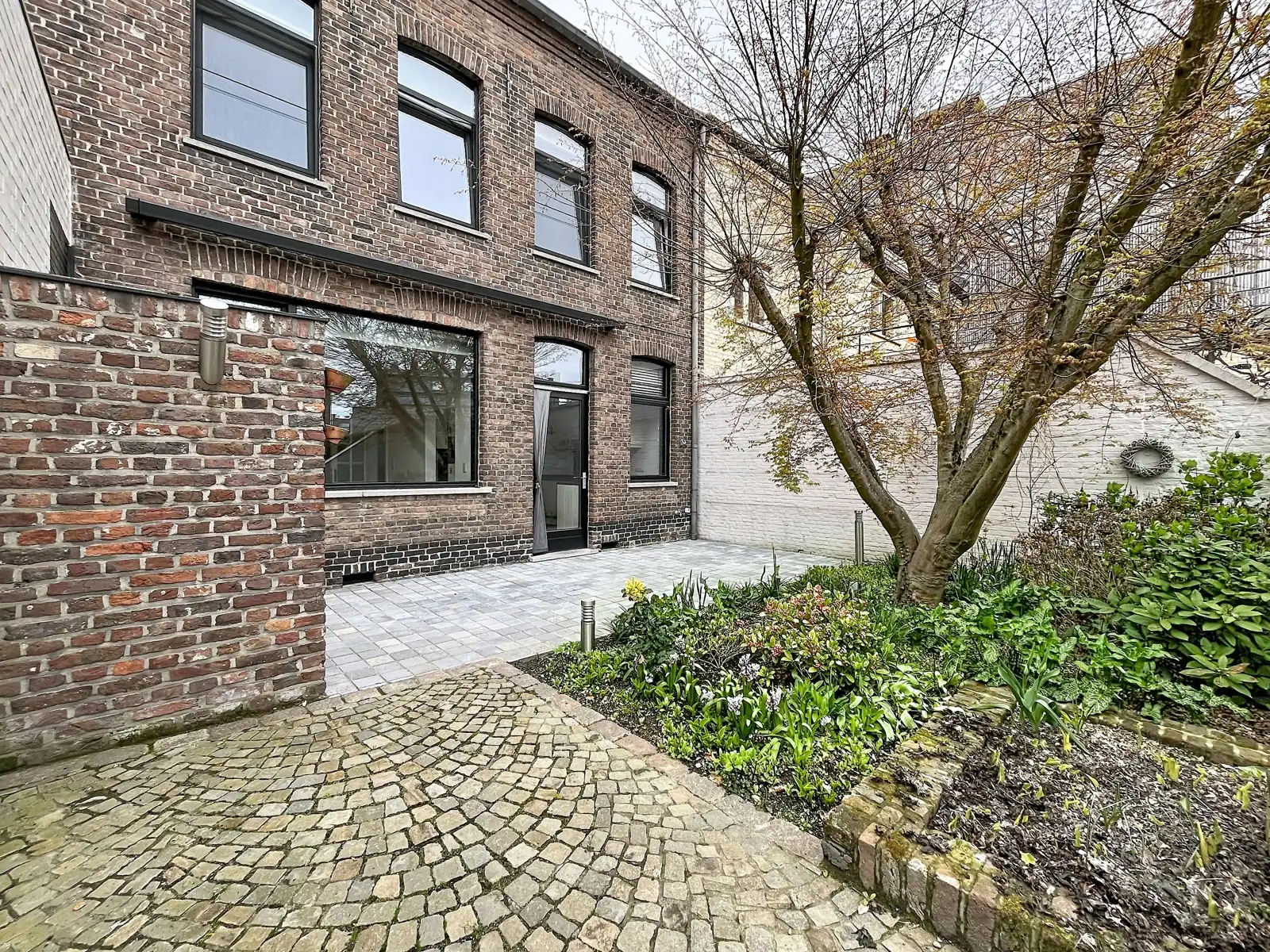 Authentieke woning met 2 slaapkamers in centrum Bree.  foto 20