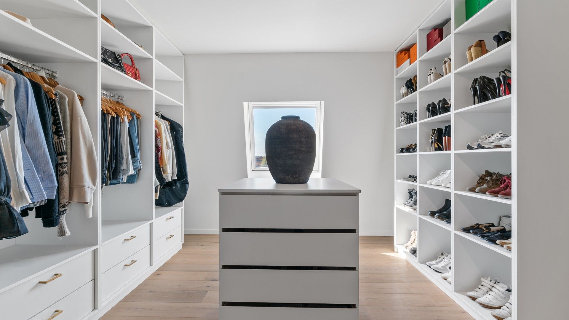 Exclusief appartement van 164,88 m2 met 2 terrassen in centrum Maaseik foto 46