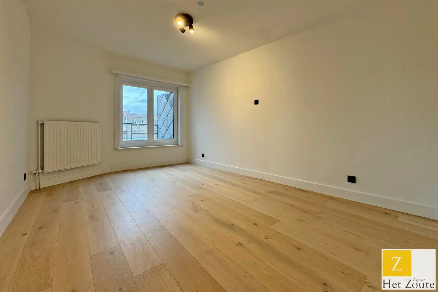 Vernieuwd hoekappartement in residentiële buurt te Knokke foto 6