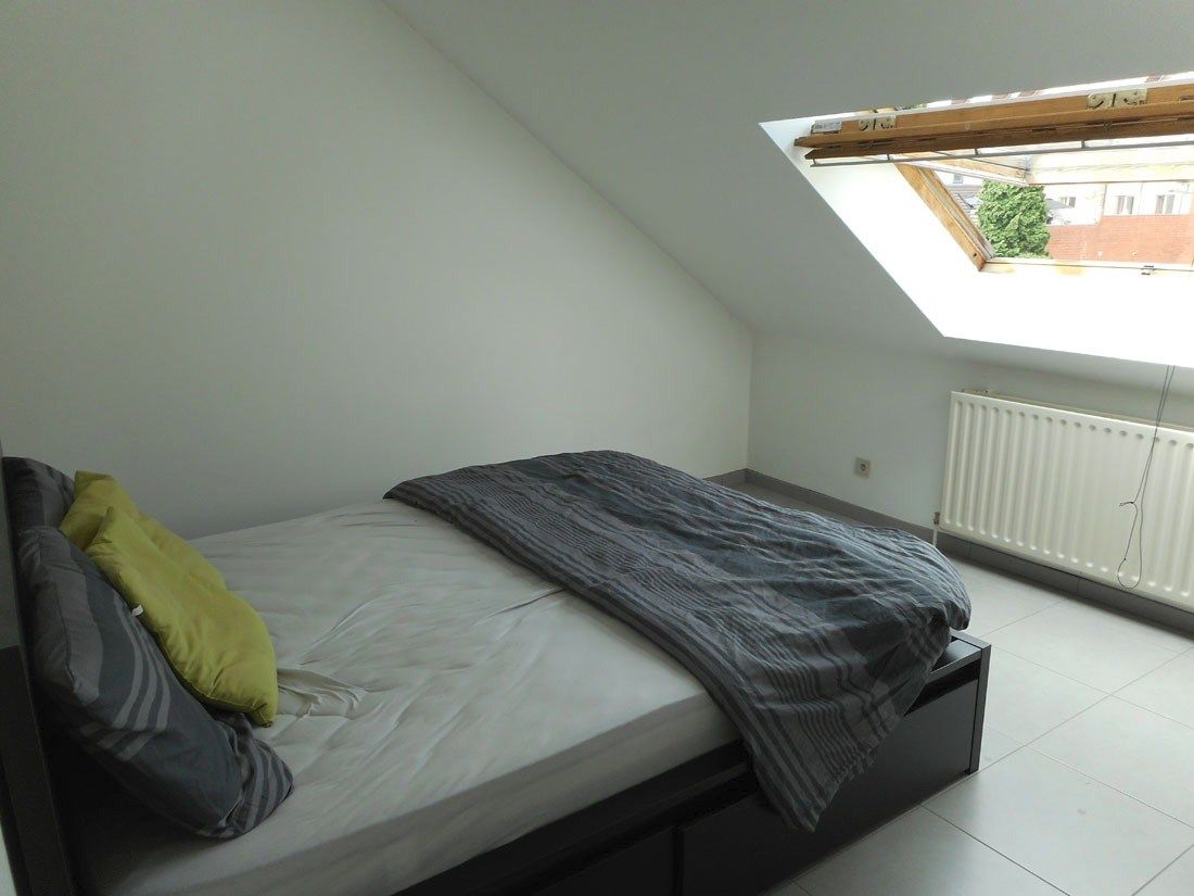 GUNSTIG gelegen appartement te LANAKEN foto 10