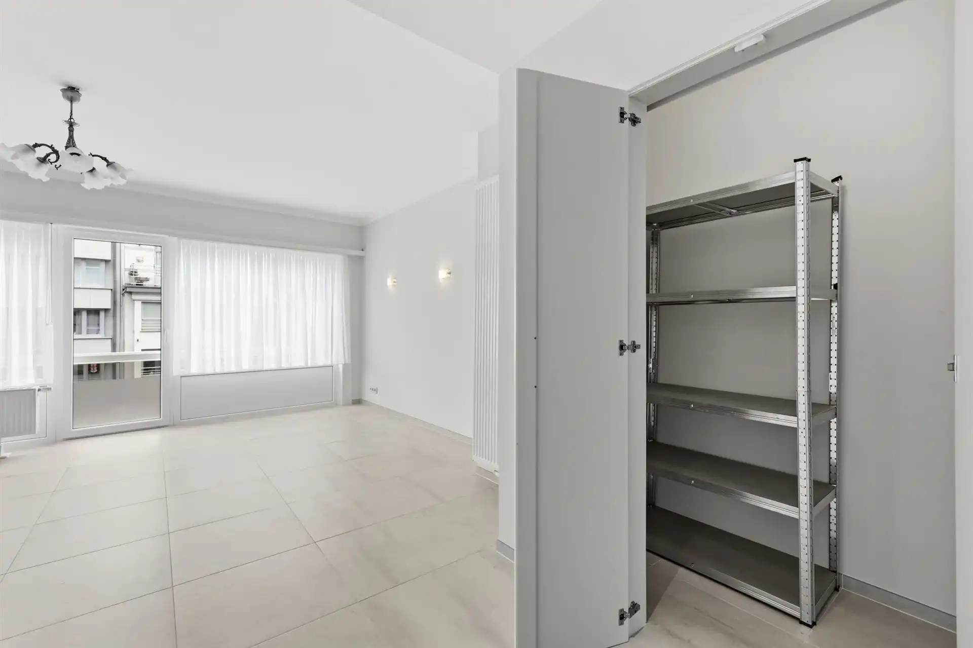 GERENOVEERD / RUGZIJDE ZEEDIJK foto 10