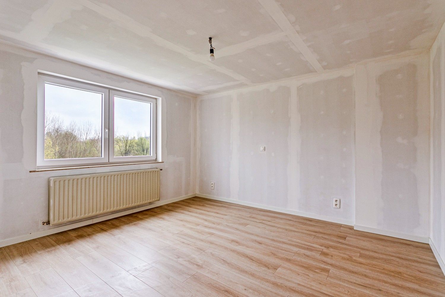 Volledig vernieuwd, ruim, drie slaapkamerappartement te koop! foto 17