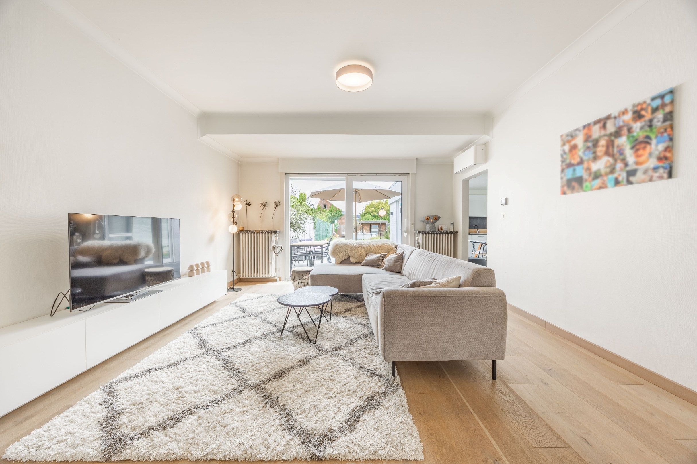 Gerenoveerde woning met garage foto 7