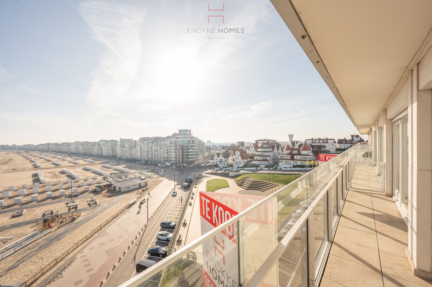 Breed appartement met fenomenaal zicht over het Albertstrand in Duinbergen foto 2