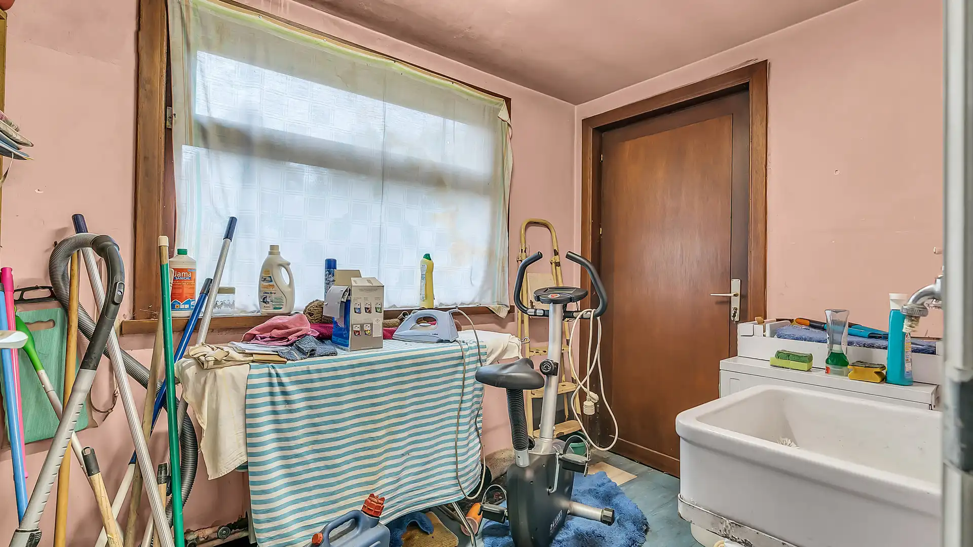 Te renoveren woning (H.O.B.) met 3 slpkrs te Genk foto 11