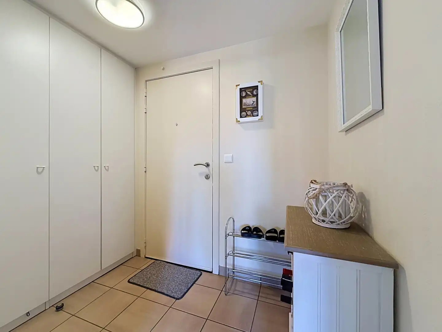 Instapklaar appartement Inclusief autostaanplaats nabij het strand van Nieuwpoort foto 8