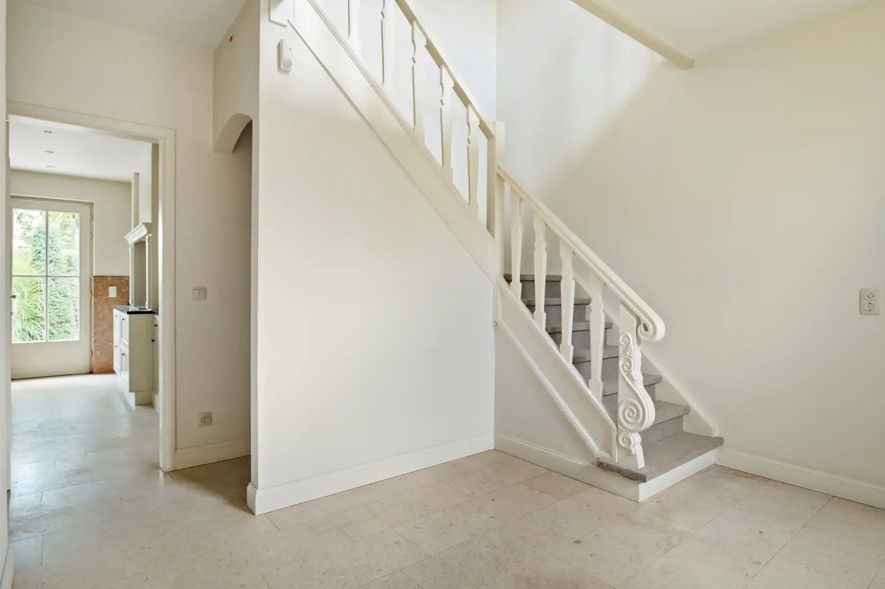 Ruime klassieke villa met zuid-tuin op toplocatie ! foto 14