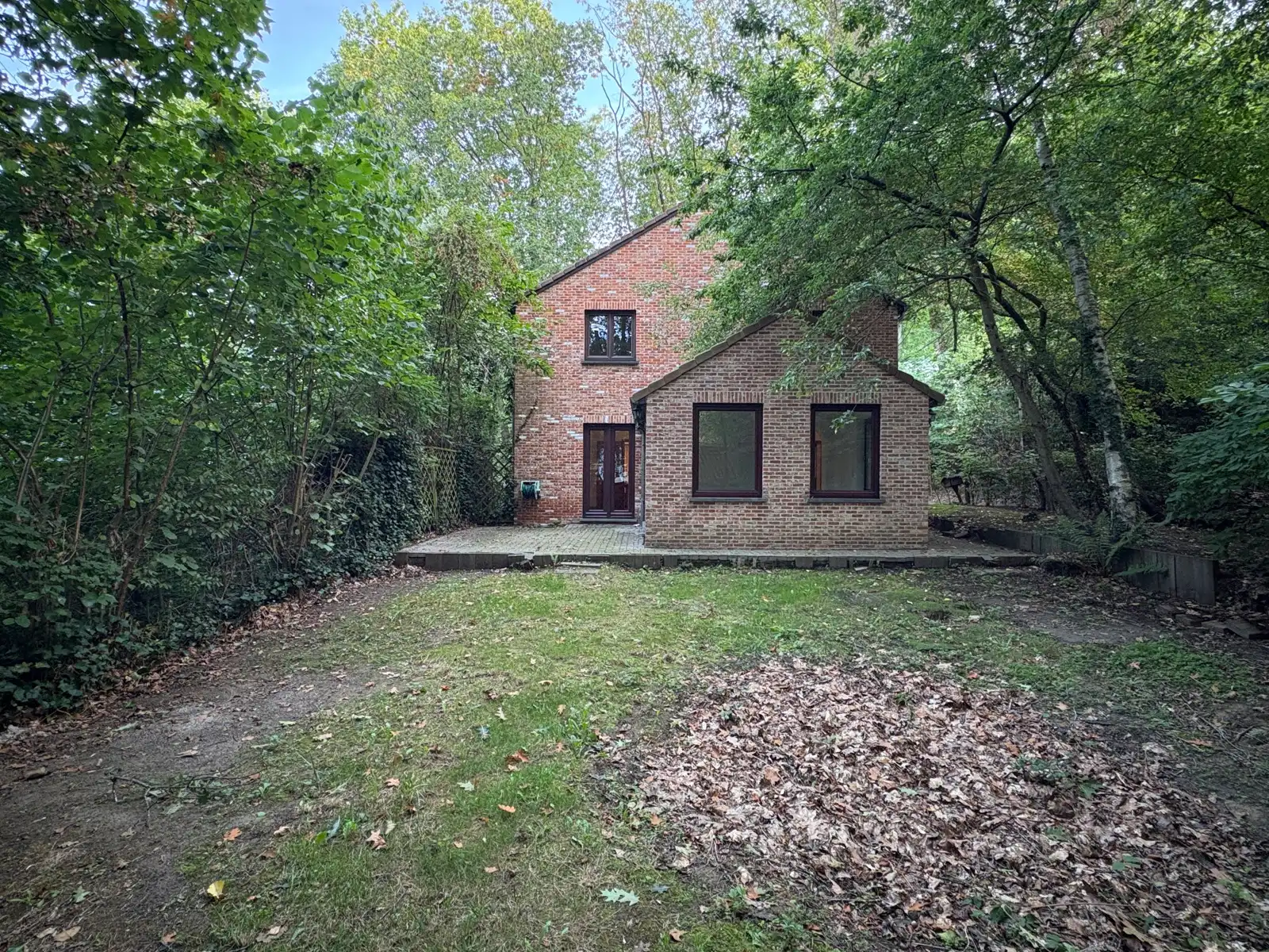 Ruime villa met 6 slaapkamers in groene omgeving foto 3