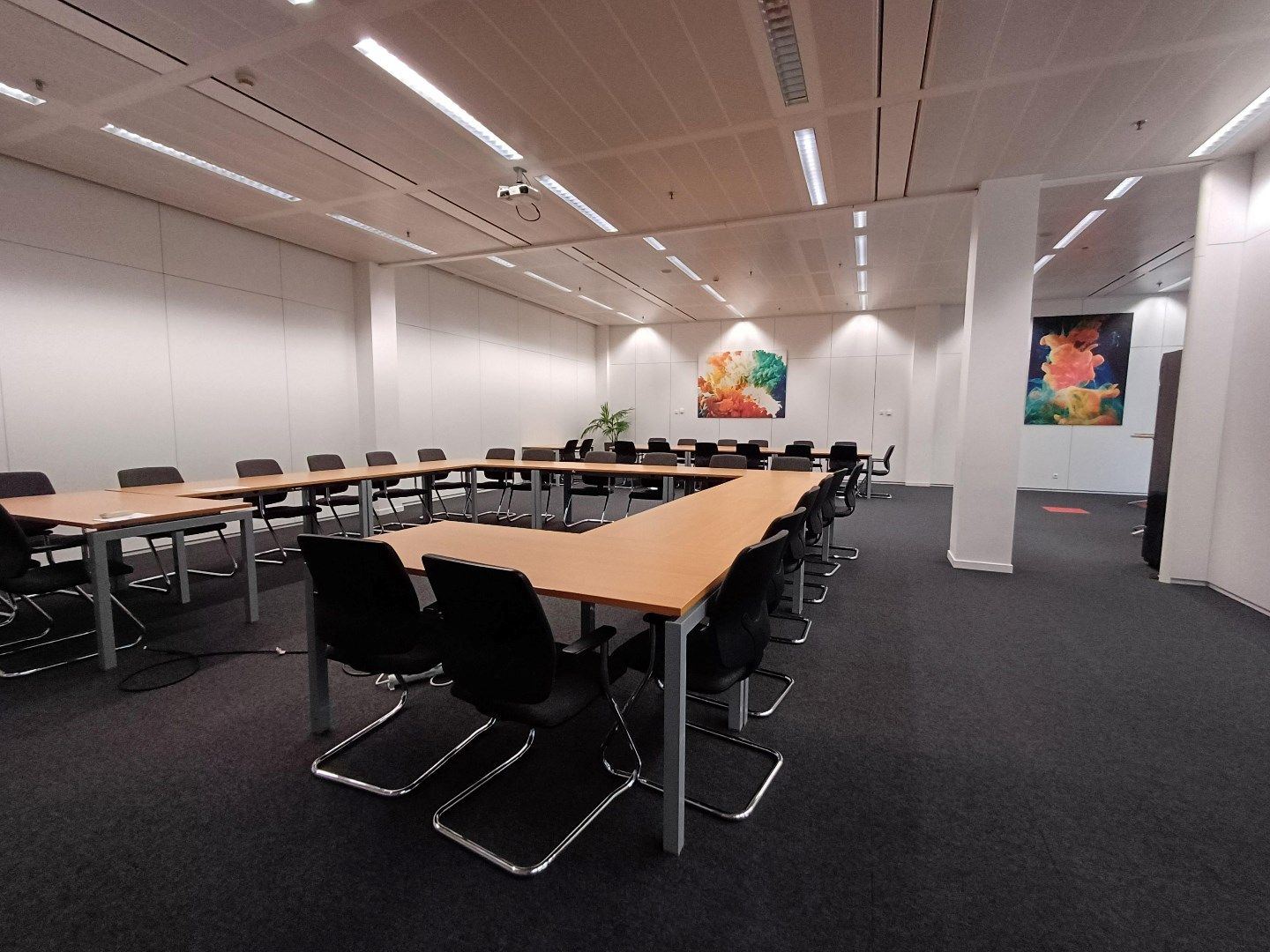 Kantoor te huur foto 3