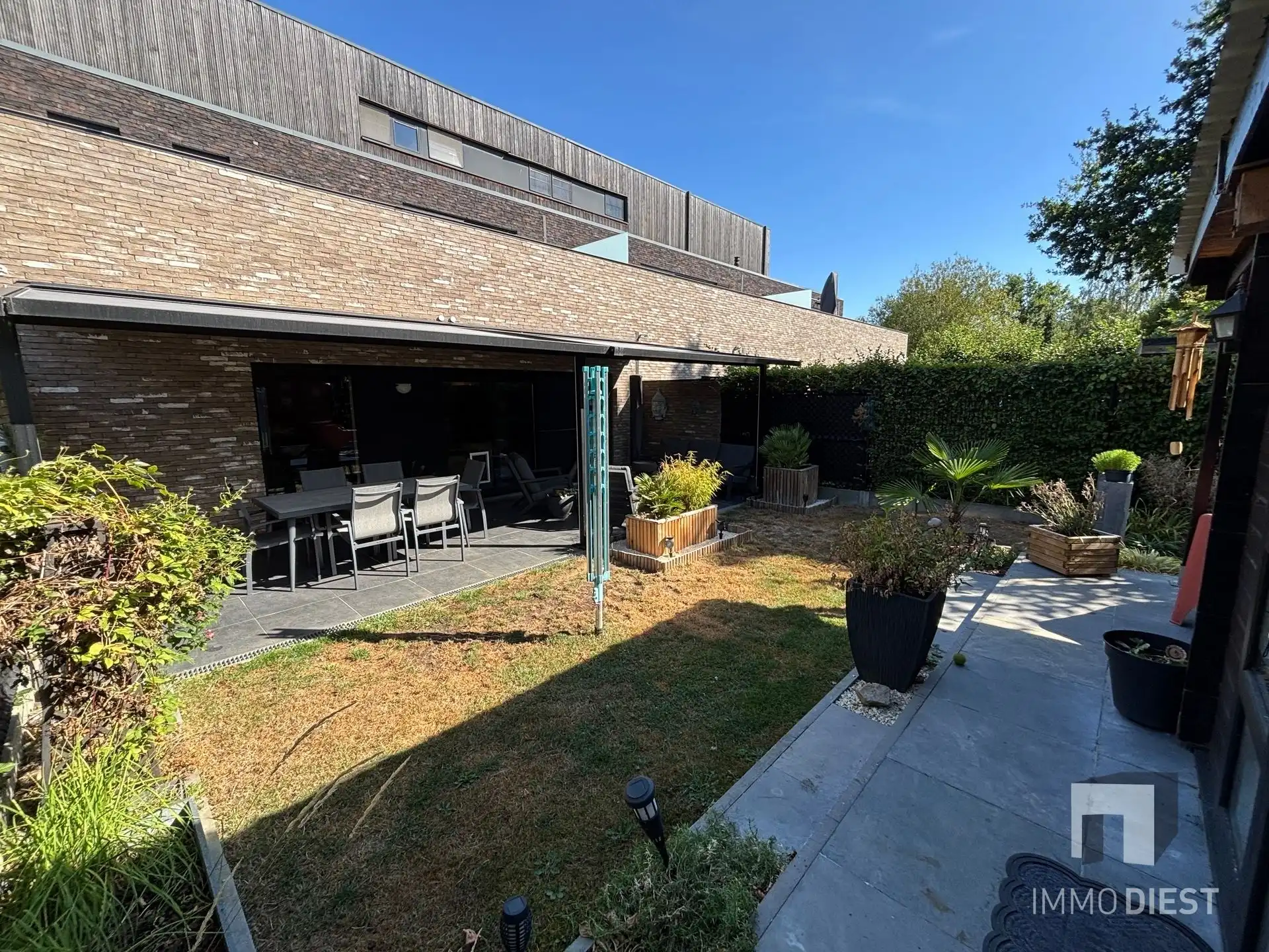 Ruim gelijkvloers appartement met open leefruimte en zonnige tuin foto 43