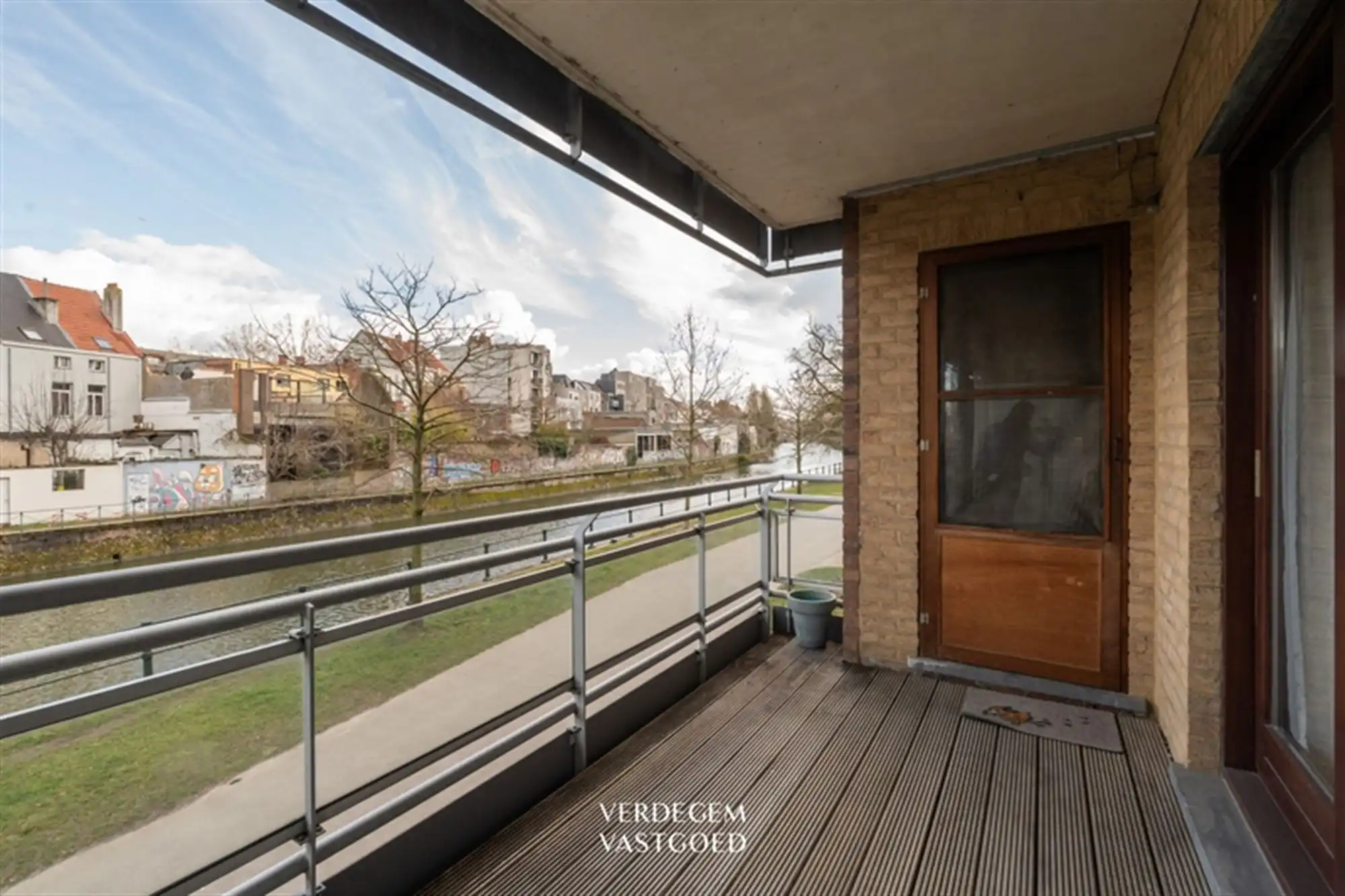 Appartement met 2 slaapkamers, 2 badkamers en 2 terrassen op unieke ligging foto 3