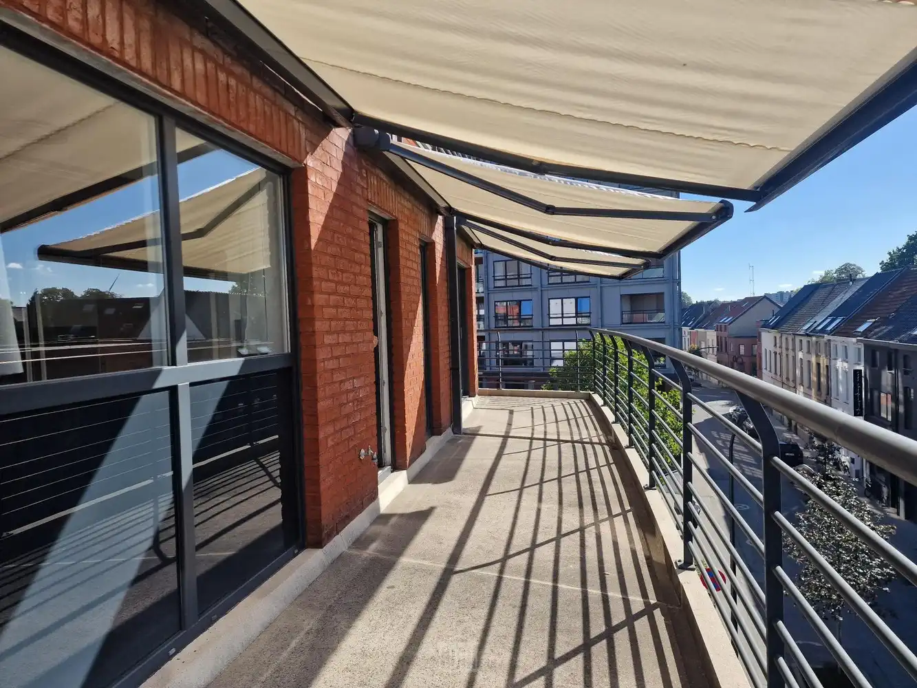 Ruim (126m²) en lichtrijk appartement met 3 slaapkamers, 2 terrassen in het stadscentrum! foto 13