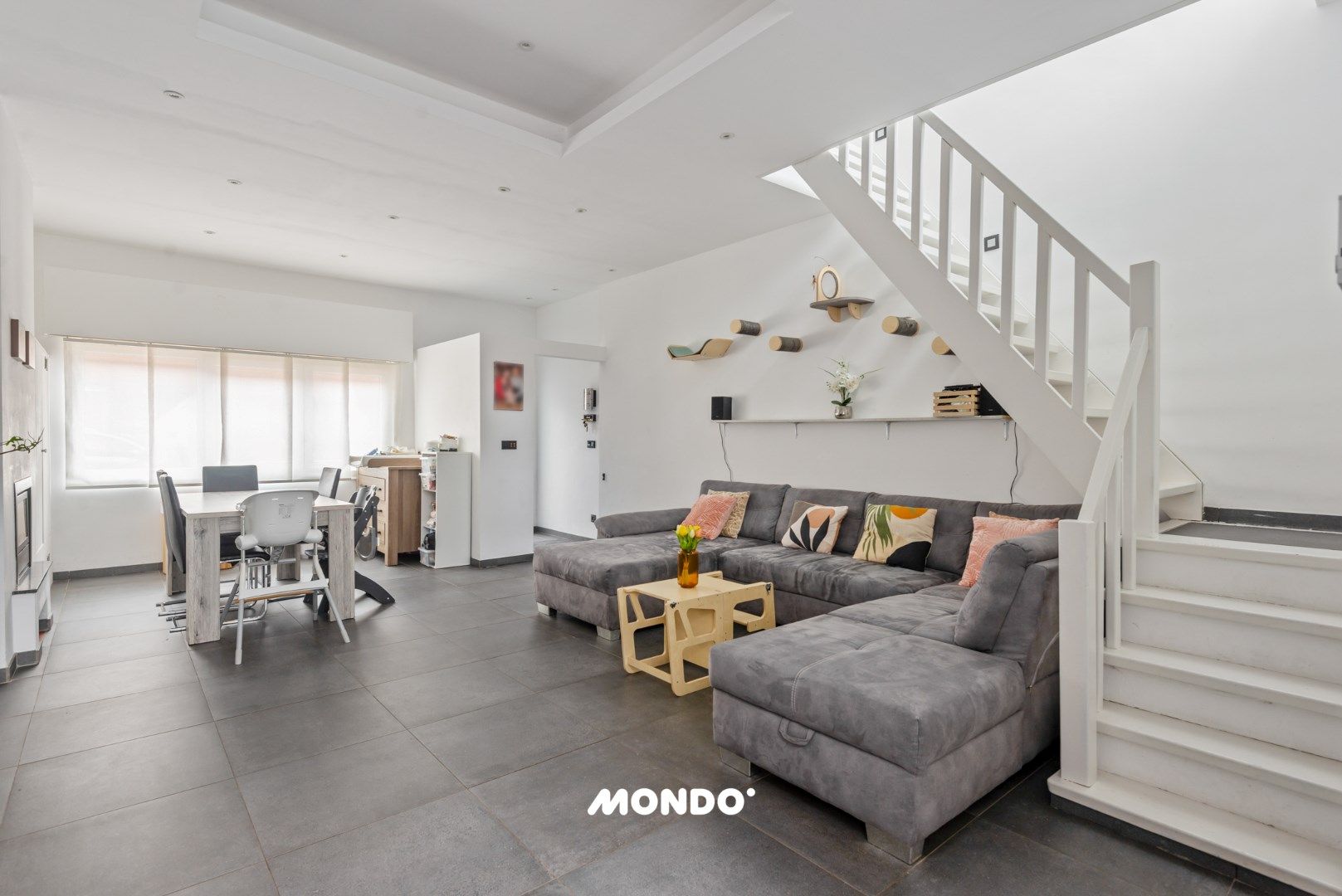 Gerenoveerde woning met 3 slaapkamers! foto 2